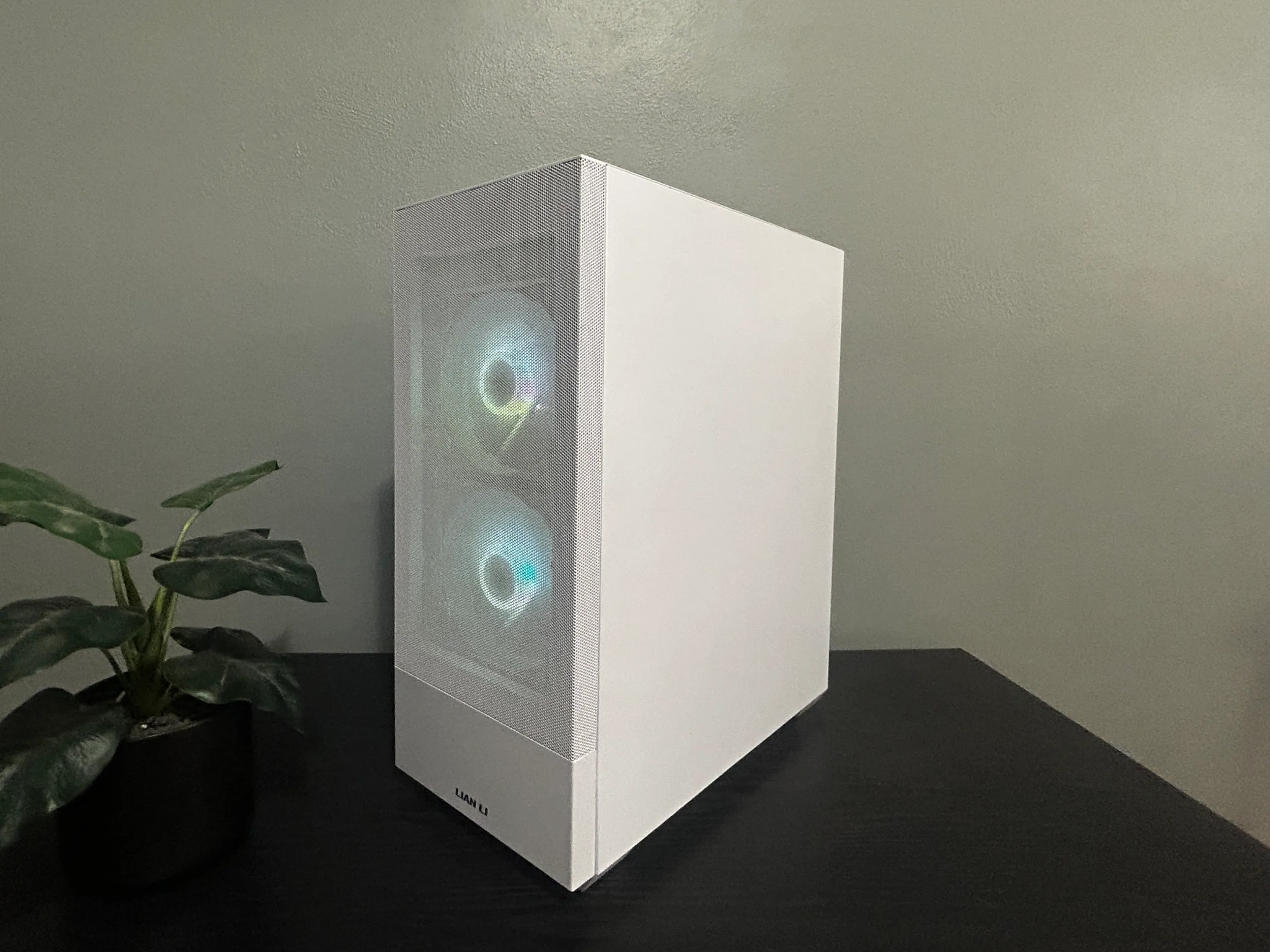 RGB 1440P Gaming Machine: RTX 4070 Super: Ryzen 7 5800X: 1TB : 16GB RAM