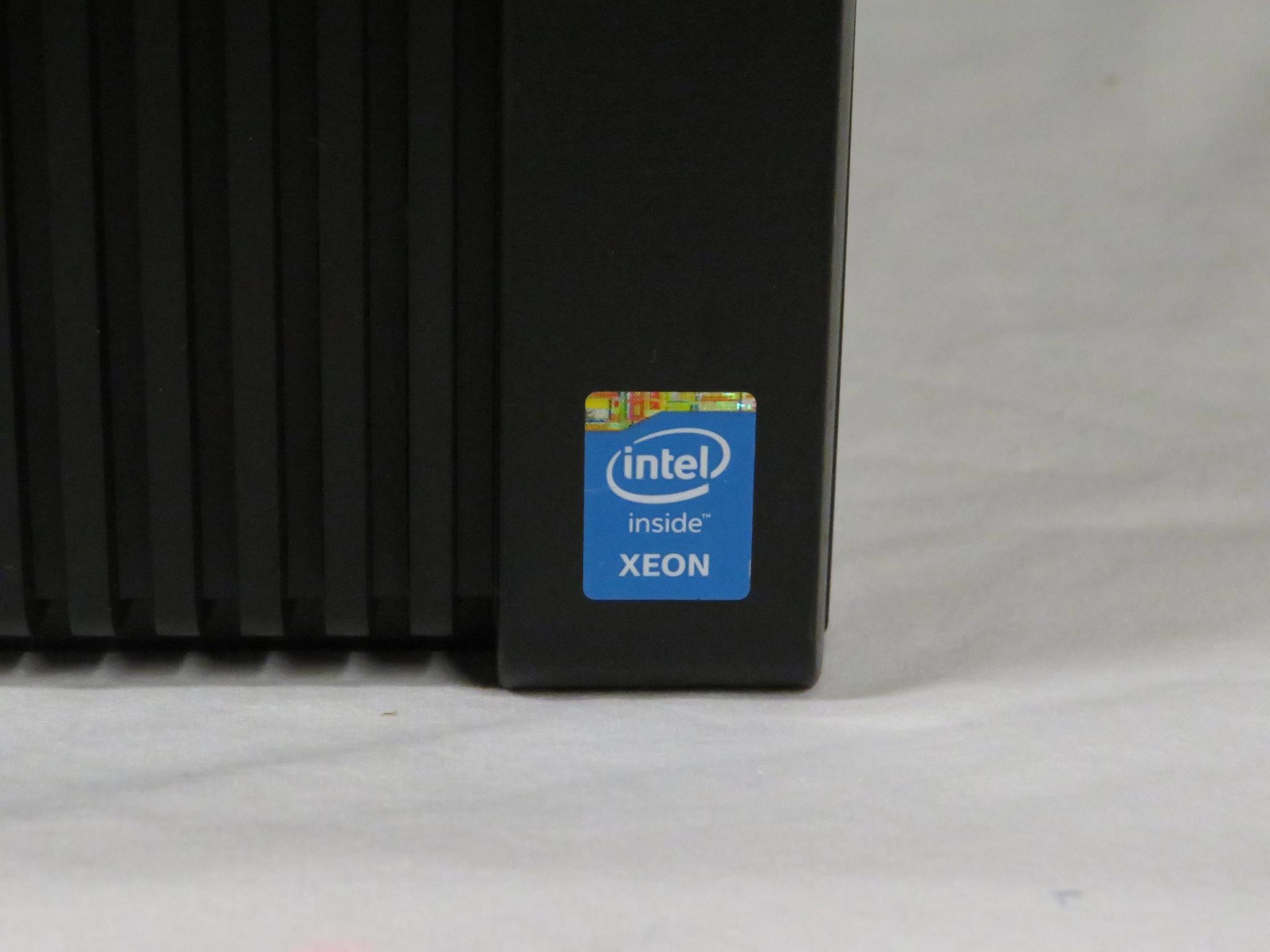 Sleeping beauty! Intel Xeon E5 1650 V3 with a RX6600. High refresh rate 1080p