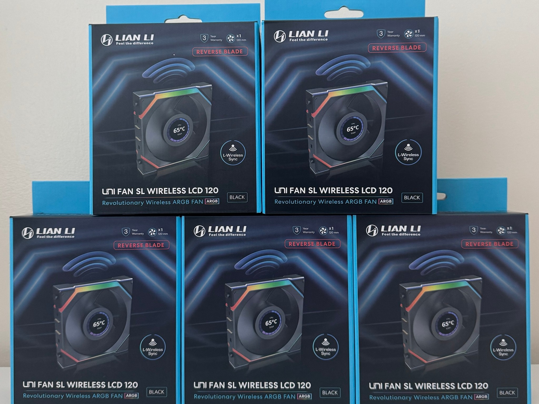 5x Lian Li UNI Fan SL LCD Wireless (Reverse Blade) 120mm ARGB Fan 1.6" LCD Black (12RSLLCD1W1B)
