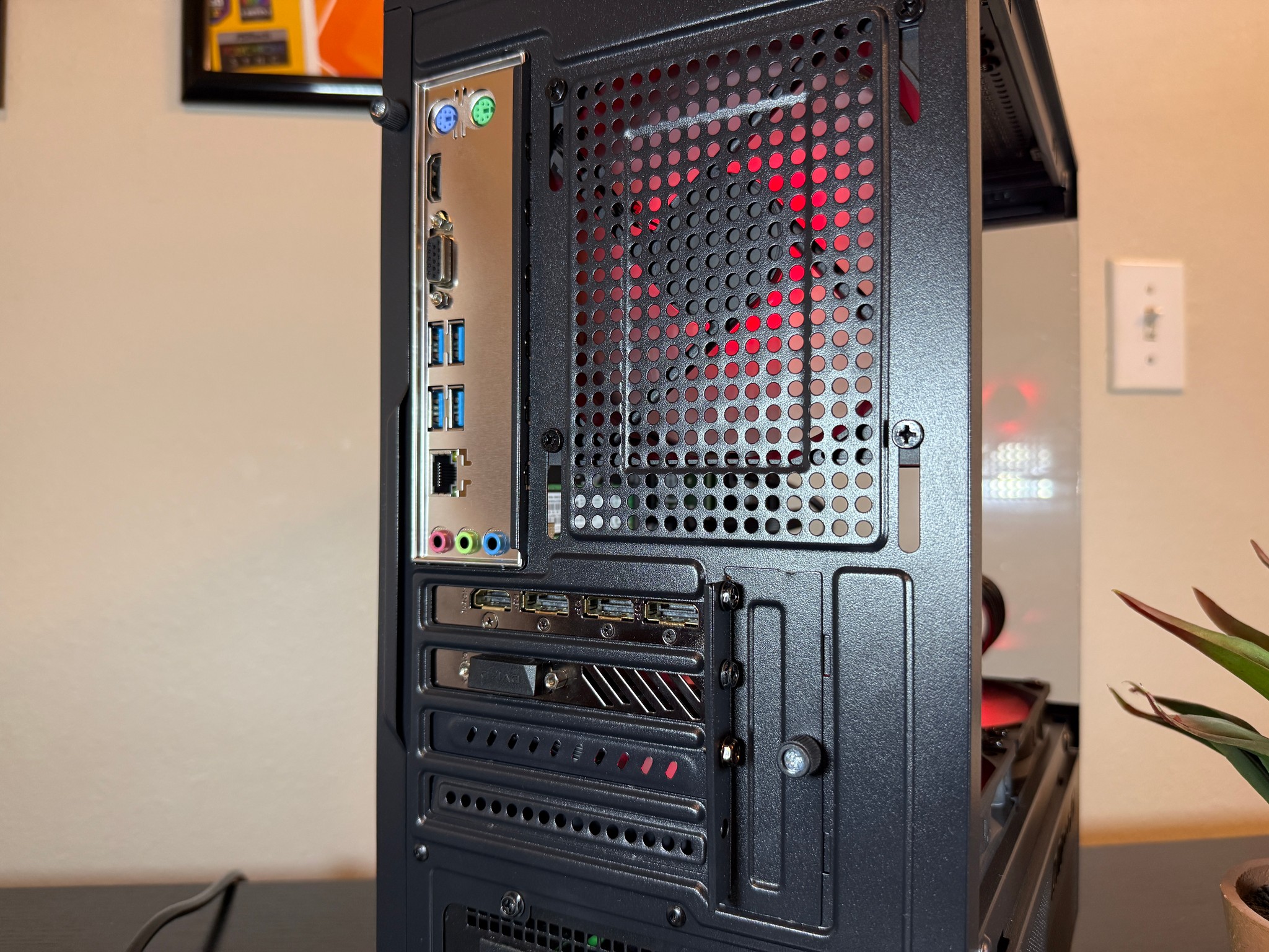 🗡️RX 570 8gb, Ryzen 2300X, 16gb RAM, 750gb Storage🗡️| Gaming