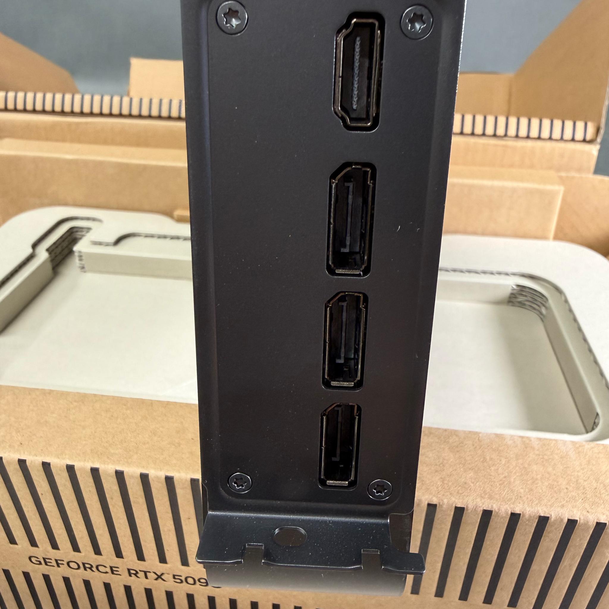 NVIDIA GeForce RTX 5090 Founders Edition