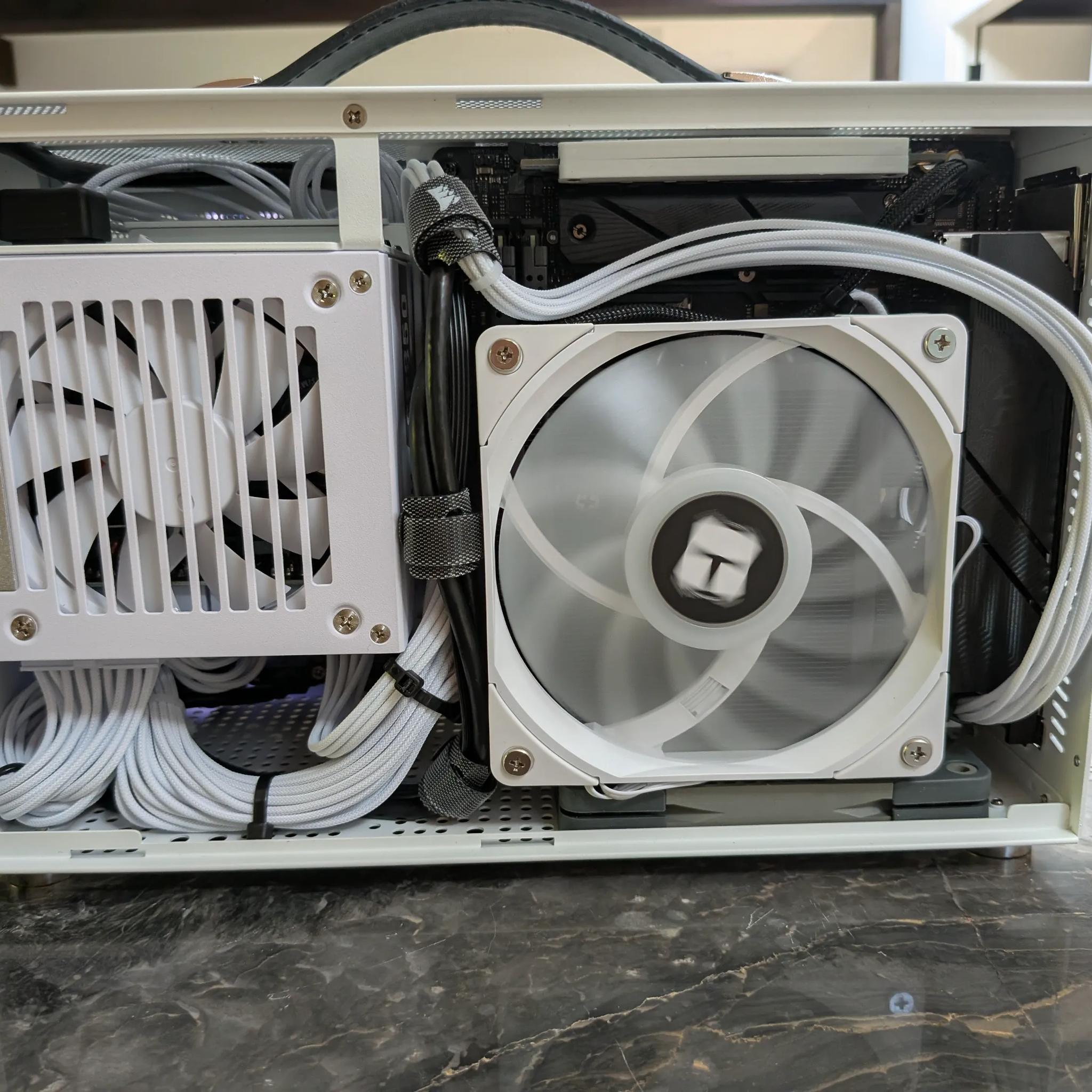 RX 9070 Mini ITX Gaming PC - Ryzen 5 7600X3D, AMD Radeon RX 9070, 64 GB DDR5, 2 TB NVME