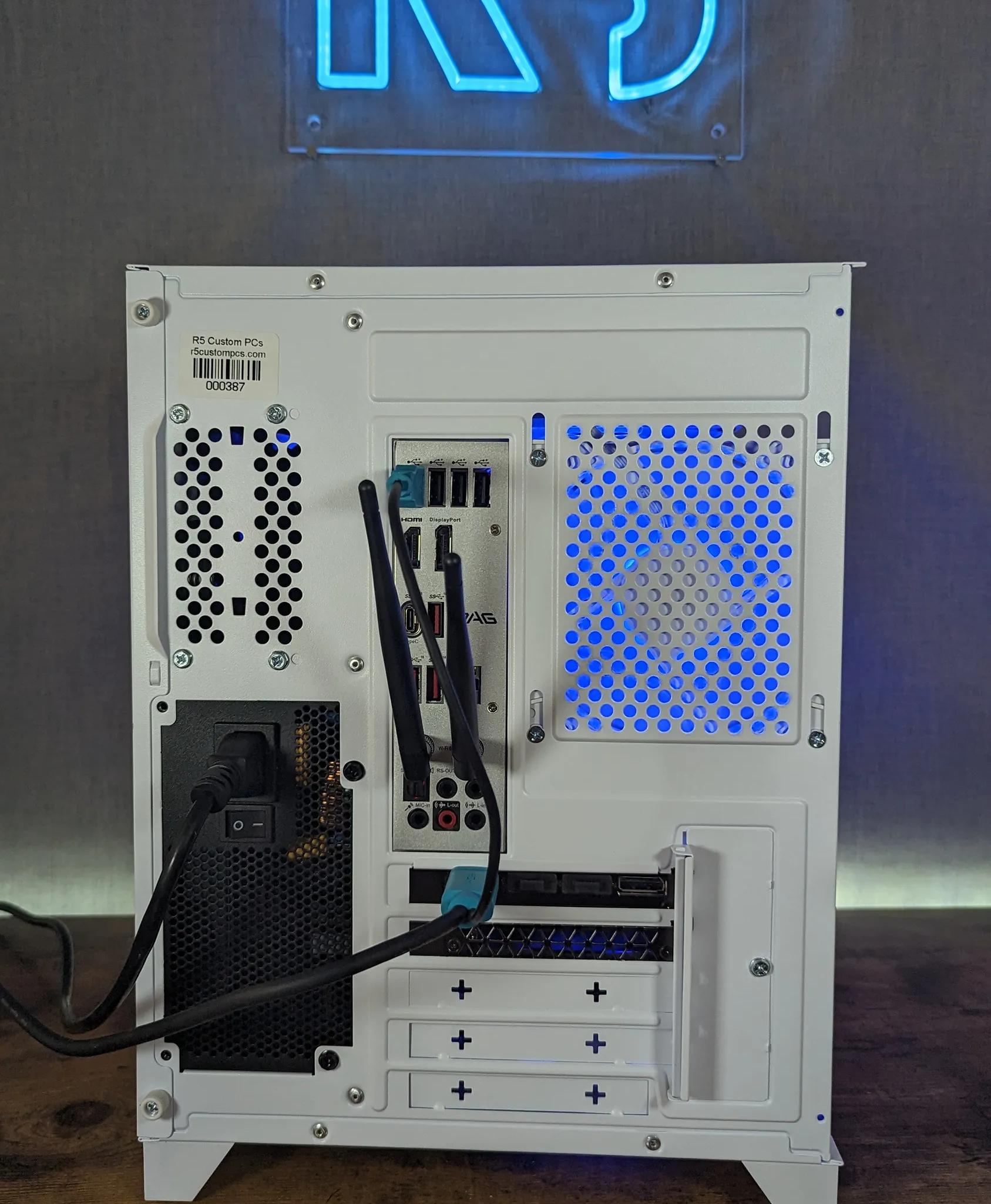 RTX 3070ti // i7 12700K // 32GB 3600Mhz RAM // 2TB NVMe SSD // WiFi