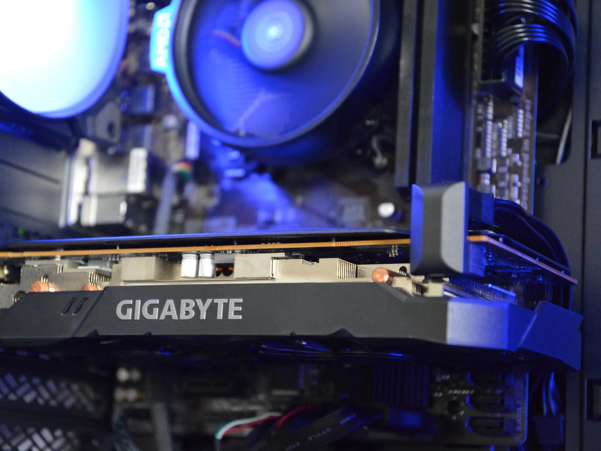 🧊🧊| RX 5500XT 8GB | RYZEN 3 2300X | 16GB DDR4 RAM | 512GB NVME SSD | The Fridge |