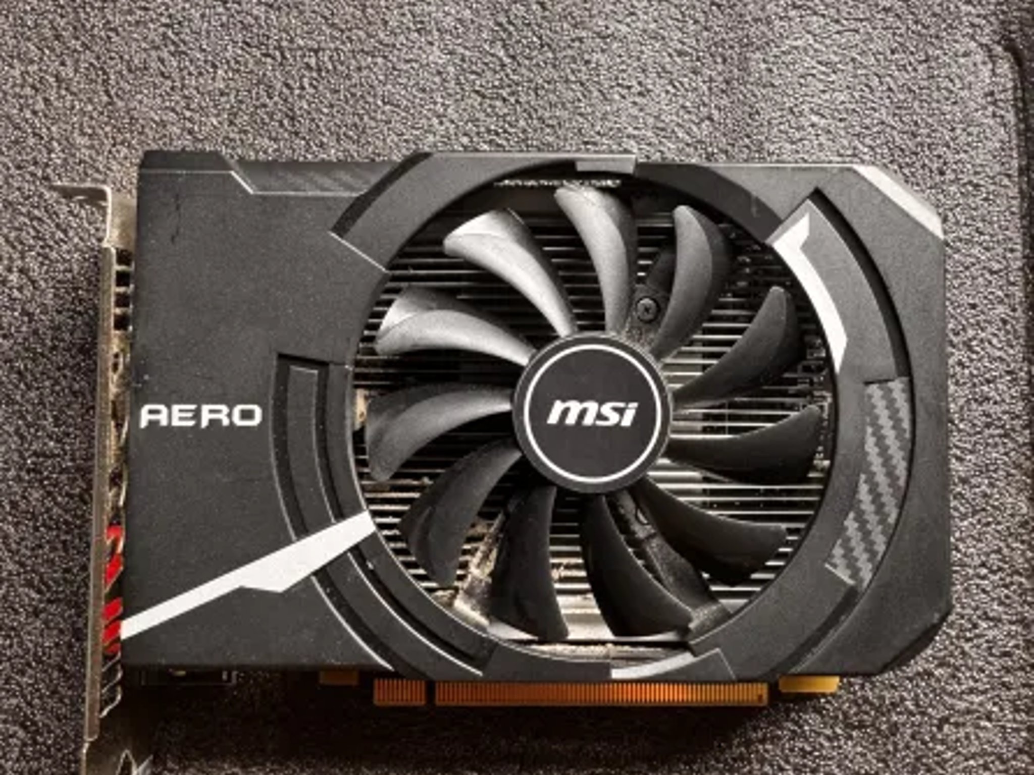 Radeon RX 550 AERO ITX 2G OC