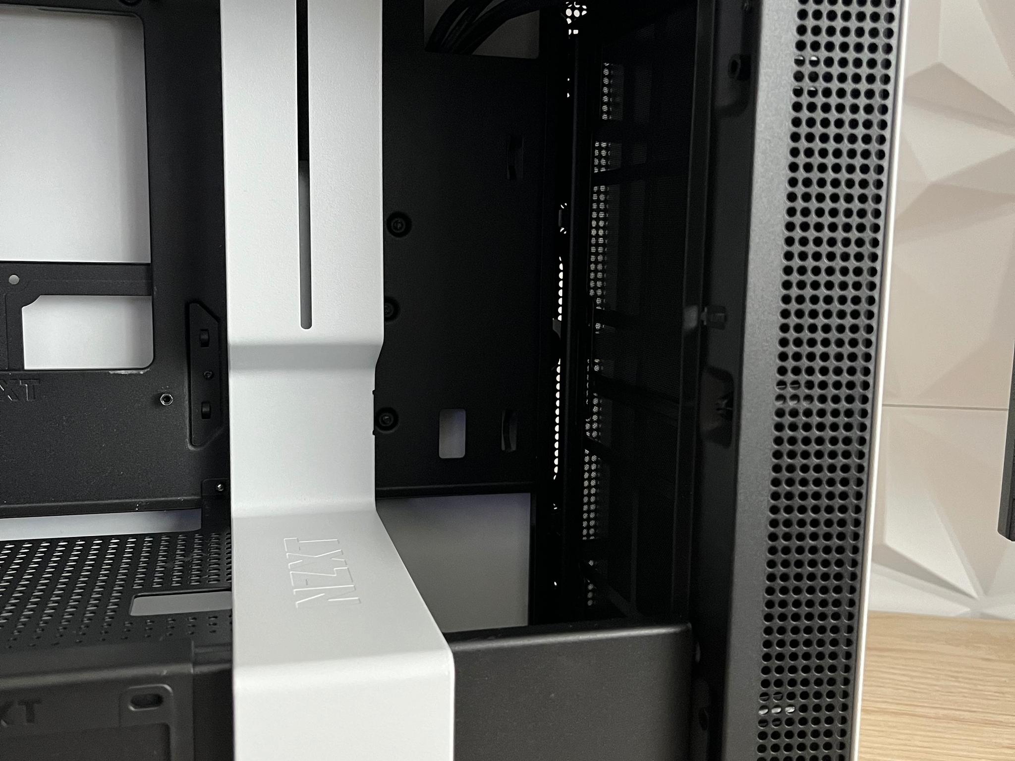 **SUMMER SALE** NZXT H210 MINI ITX GAMING CASE -  GREAT CONDITION