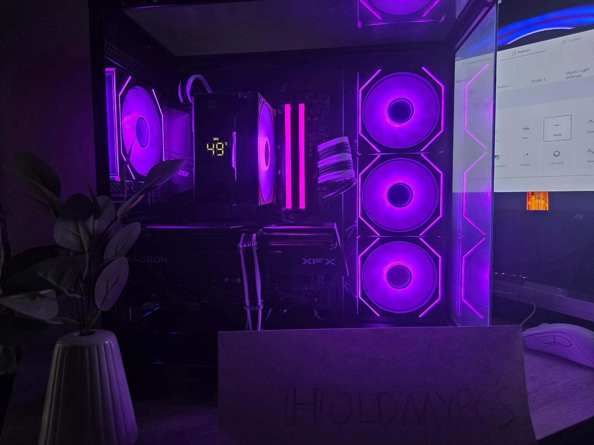Gaminc PC! Ryzen 9060XT, 5700X, 1TB SSD, 32GB DDR4, RGB