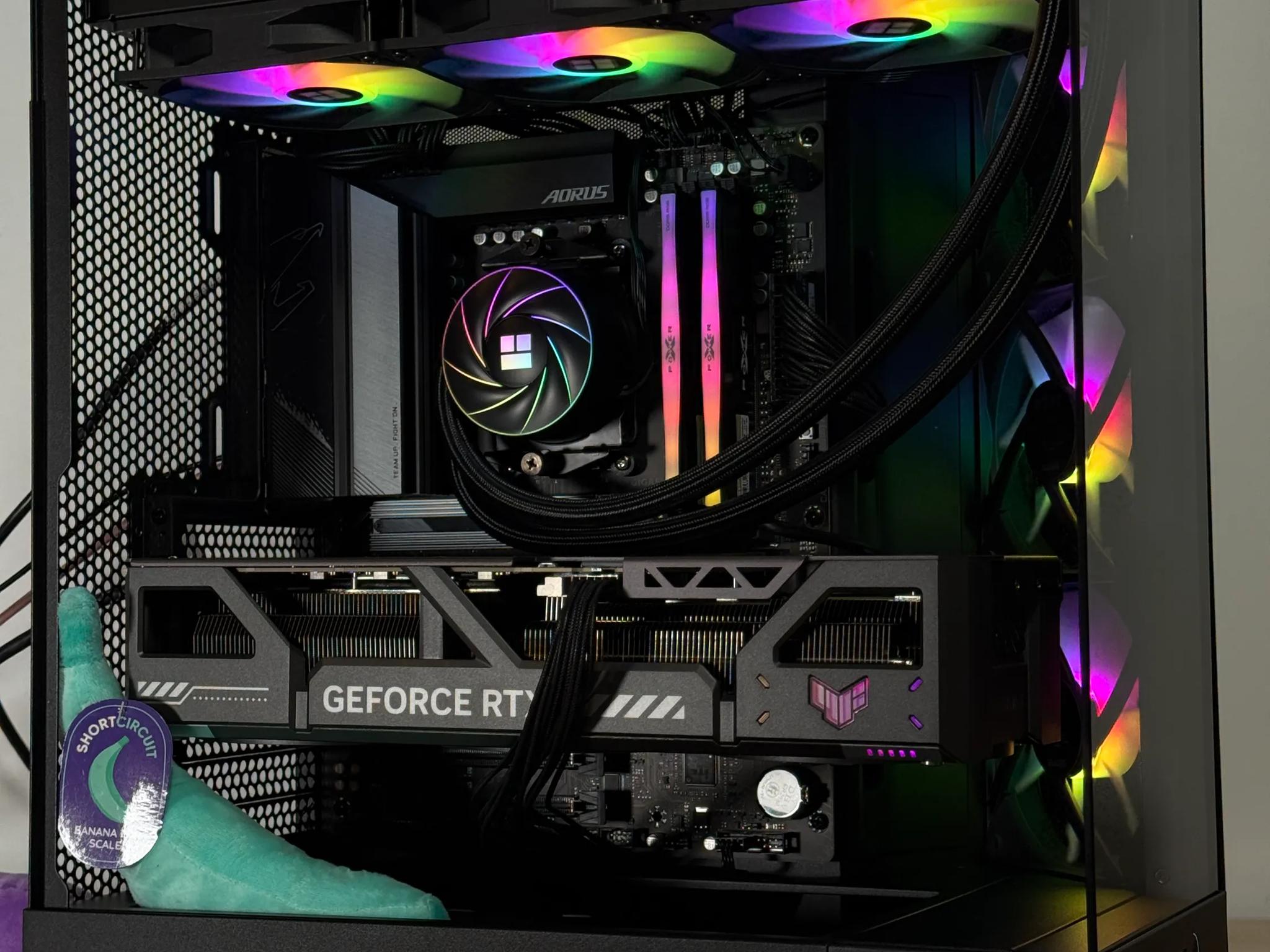 RTX 5080 Ryzen 7 9800x3d Gaming PC