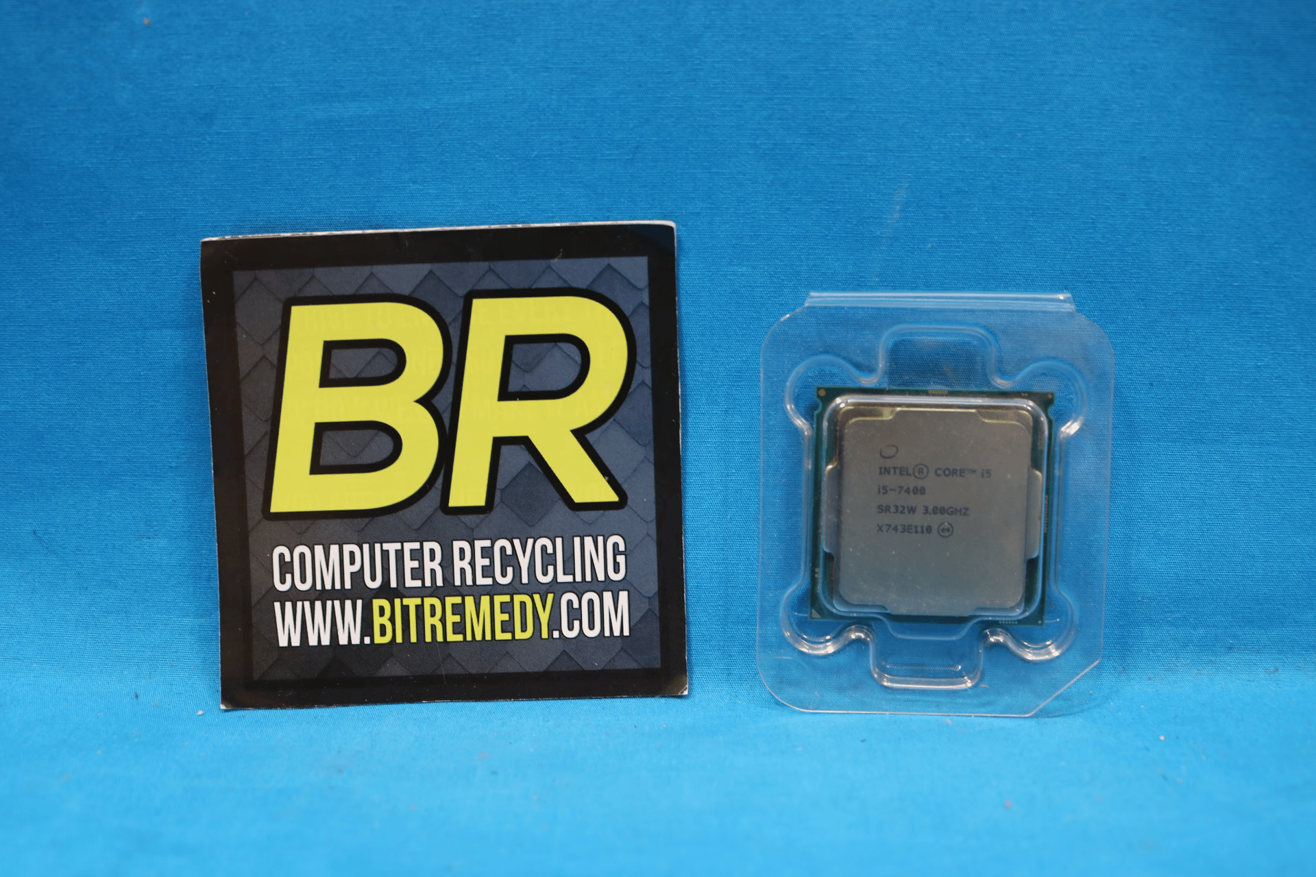 Intel Core i5-7400 3.00GHz LGA1151/Socket H4 Quad-Core 6MB Desktop CPU SR32W