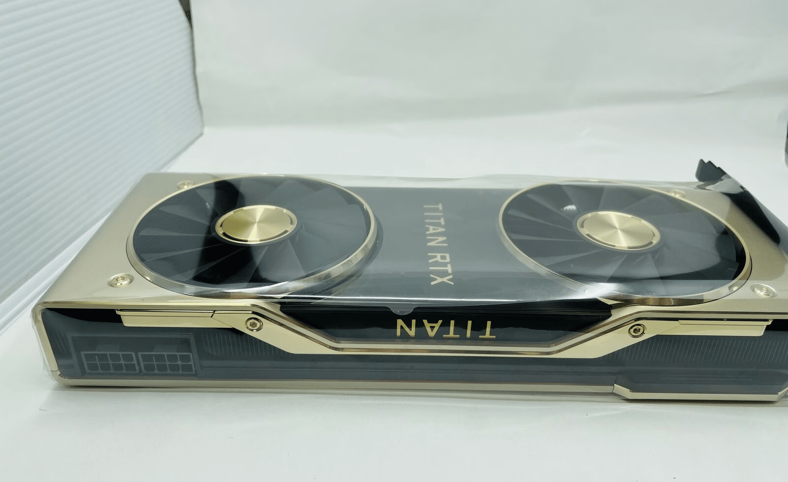 NVIDIA TITAN RTX FOUNDERS EDITION 24GB VRAM