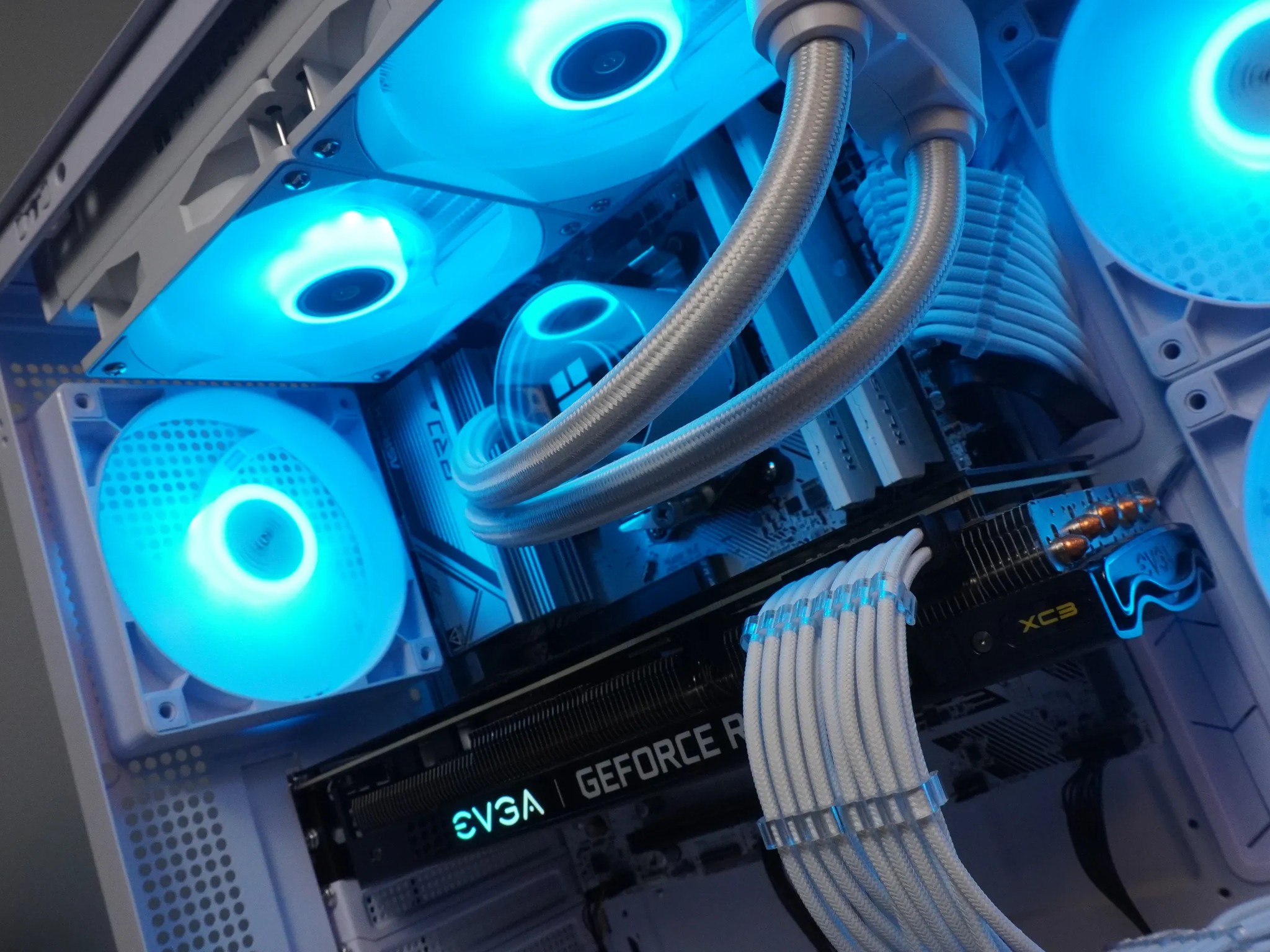 🤍AESTHETIC🤍 1440p GAMING MACHINE 💚RTX 3070 🧡 Ryzen 5 5600x | 32GB | 1TB | WIFI
