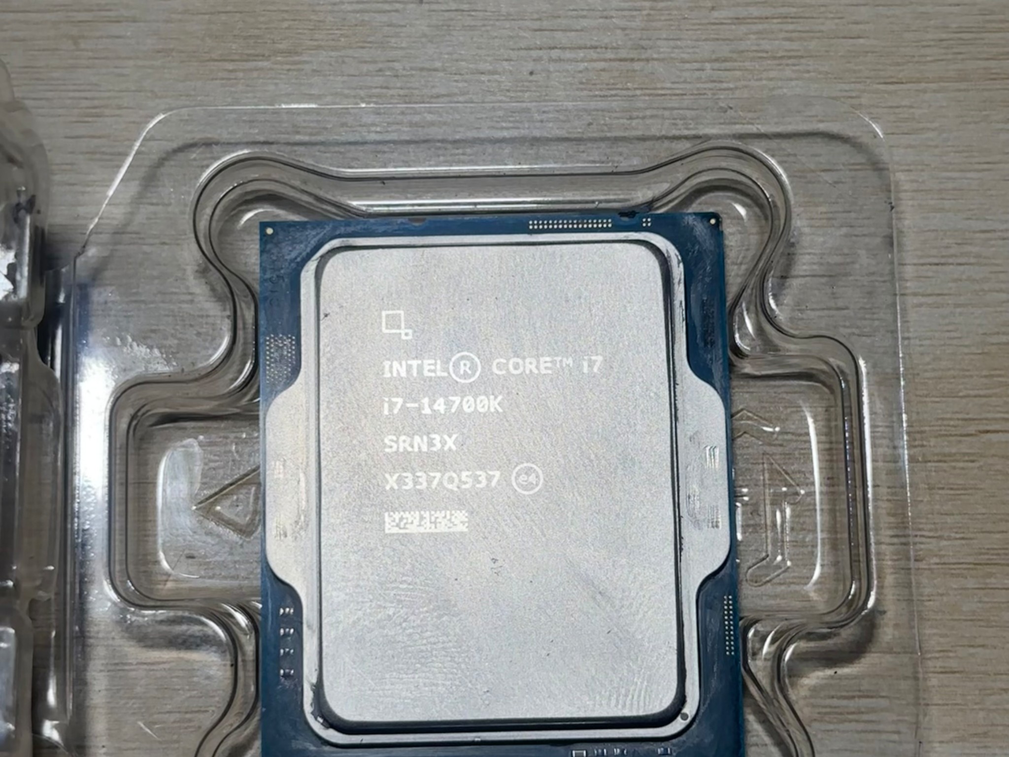 Intel i7 14700k