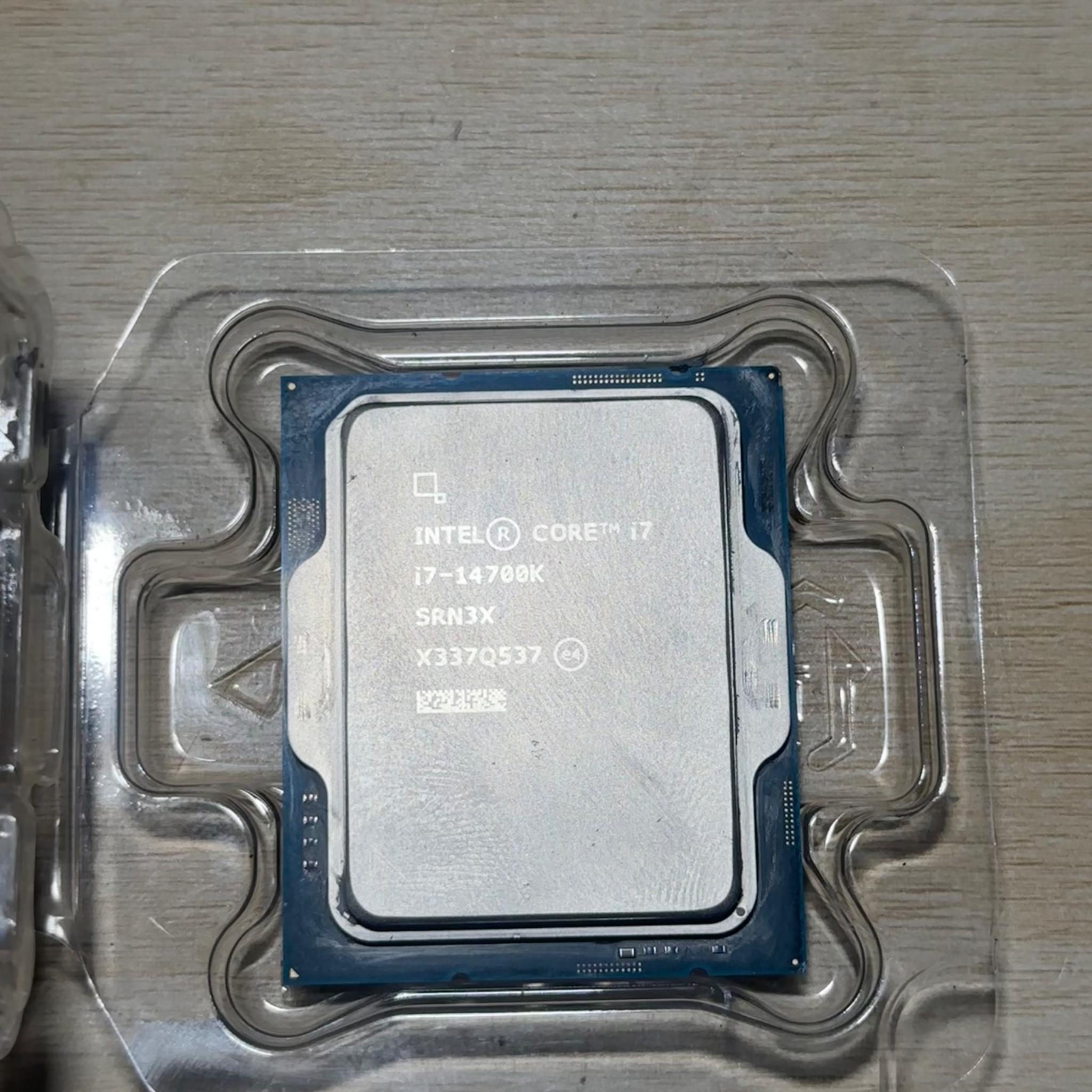 Intel i7 14700k
