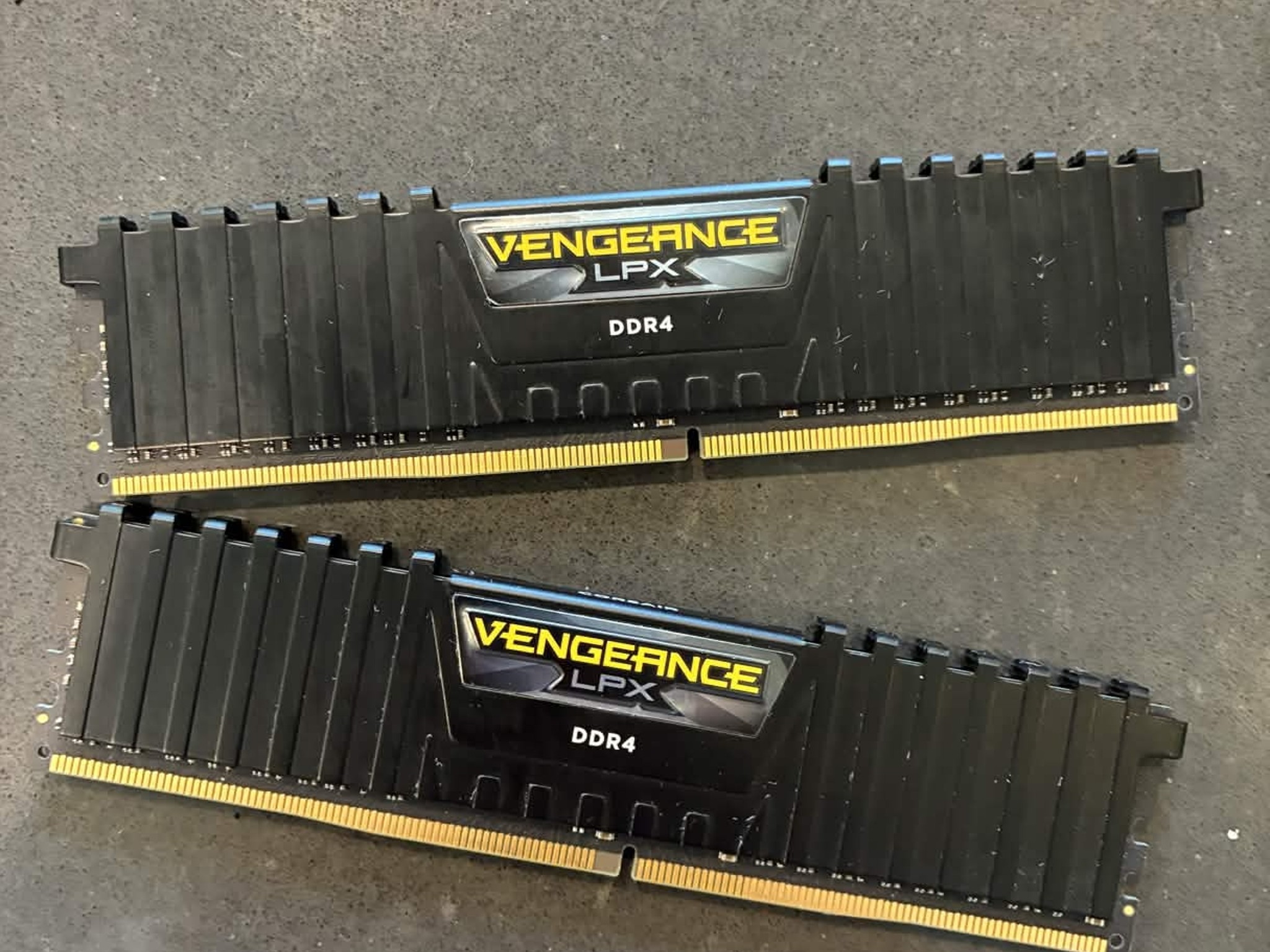 32GB Corsair Vengeance (2x16GB) DDR4-3200