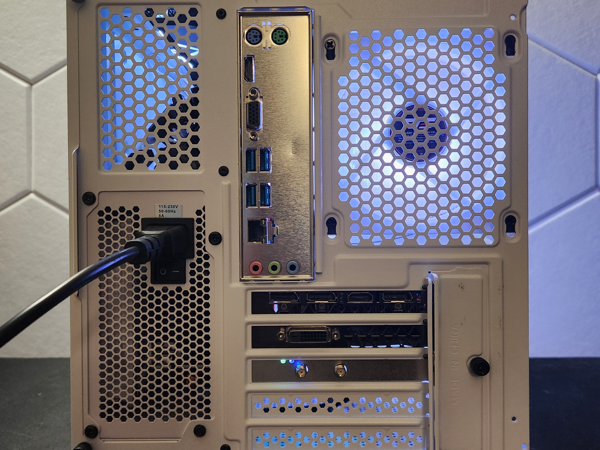 "Budget Gaming PC" GTX 1070TI | Ryzen 5 3500X | 16GB DDR4 | 500GB SSD | WIFI+BT