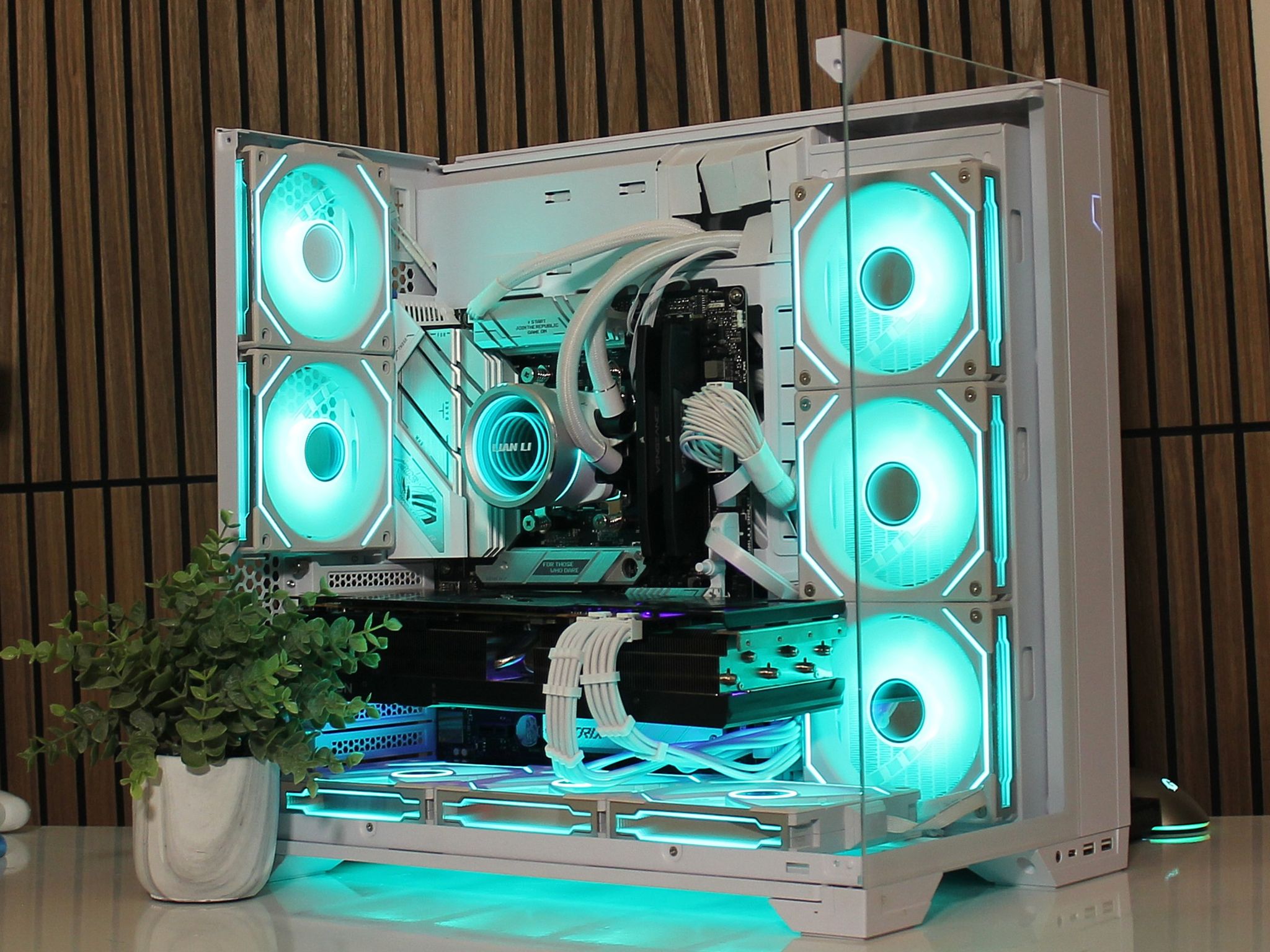 Lian Li | Team RED | | 7800X3D | RX 7900XTX 24Gb | 32GB DDR5 |  1TB |850W GOLD | Win11 | WIFI / BT