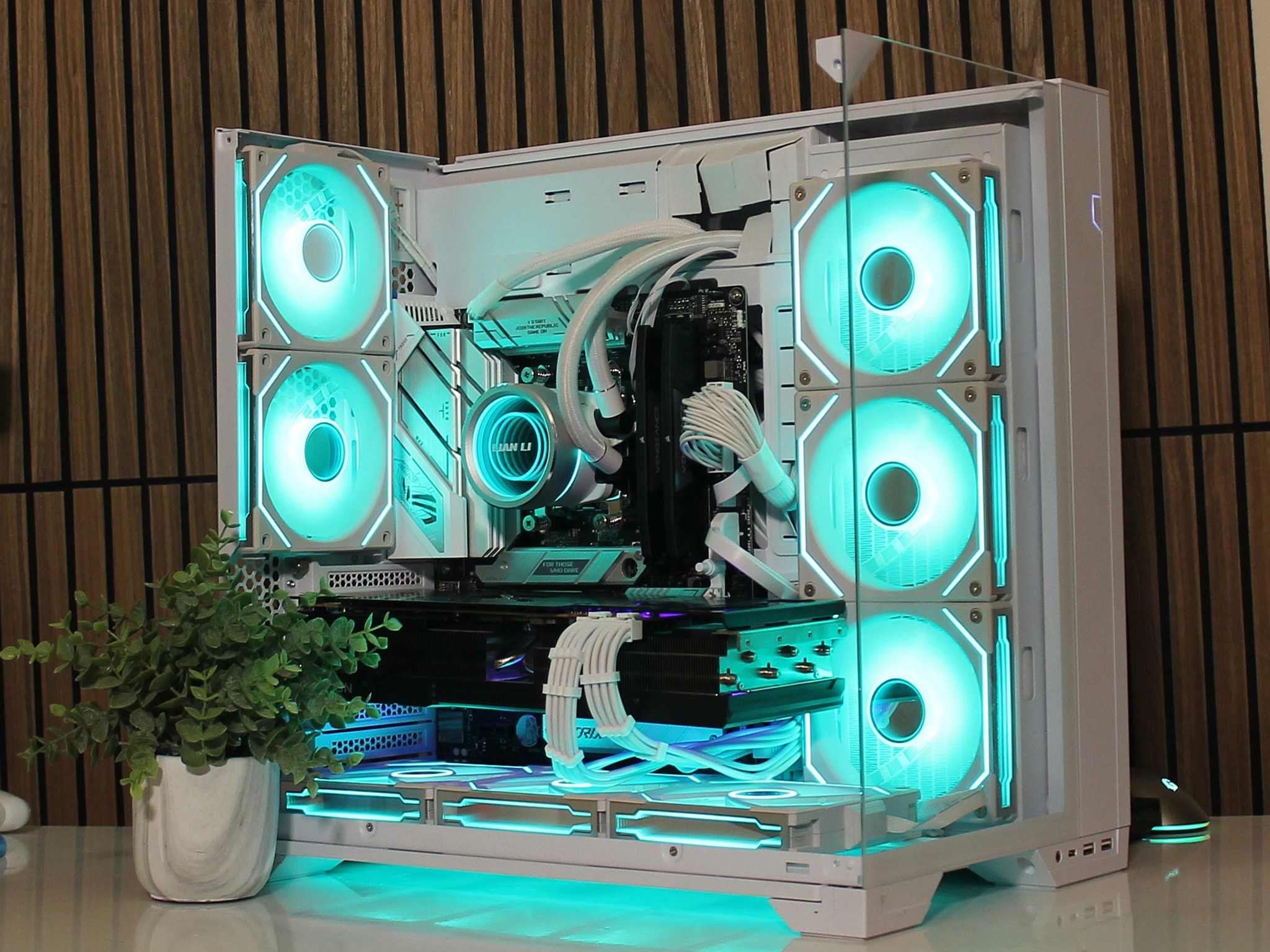 Lian Li | Team RED | | 7800X3D | RX 7900XTX 24Gb | 32GB DDR5 |  1TB |850W GOLD | Win11 | WIFI / BT