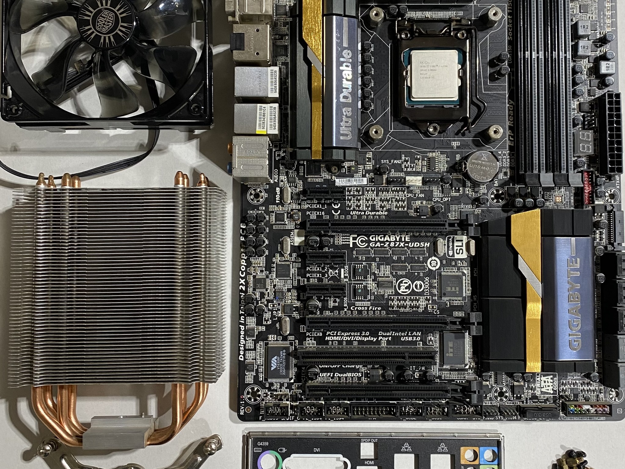 Intel Core i7-4770K CPU + GIGABYTE Motherboard + CPU Cooler Combo