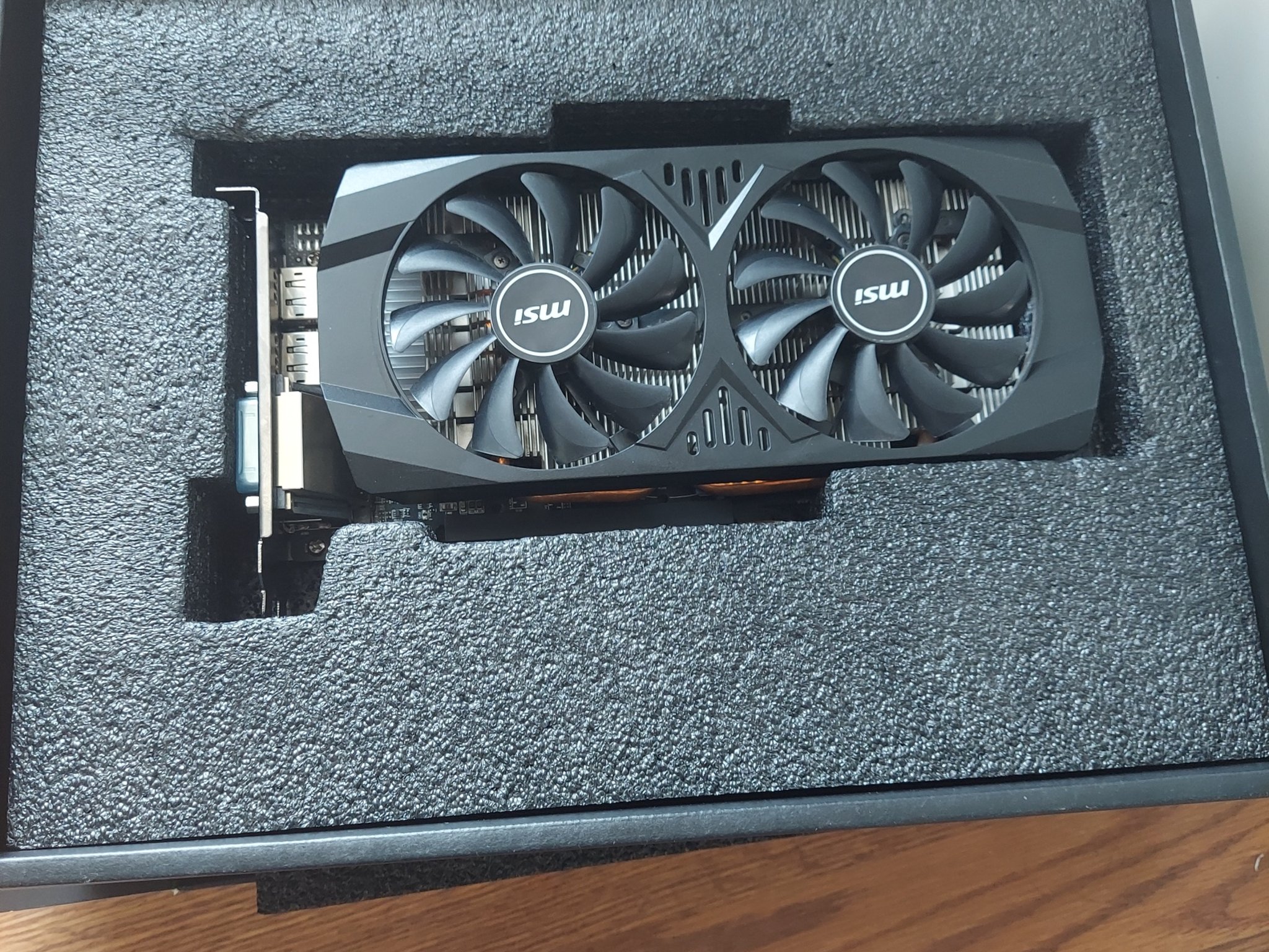 MSI 570 8gb