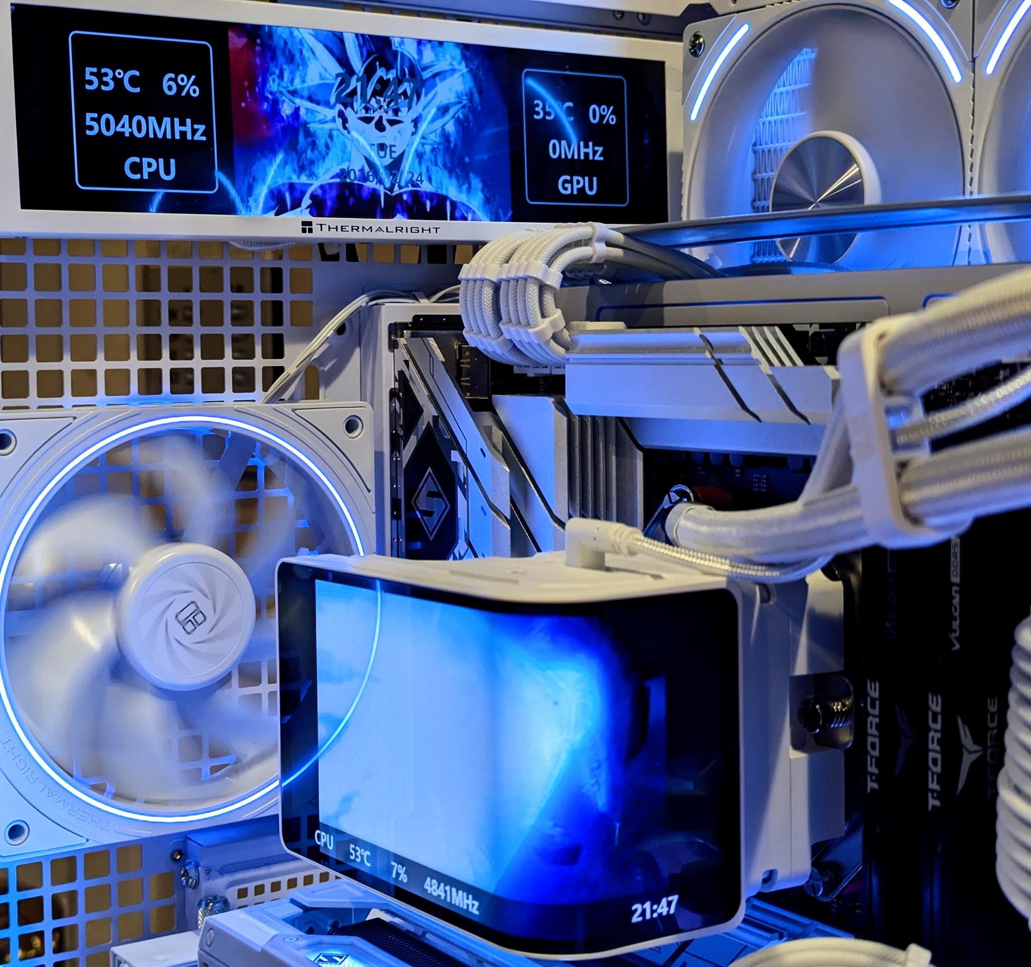 🤍⚡ White RGB 1440p Gaming Beast – 7800X3D • RX 9070 XT • Dual LCD