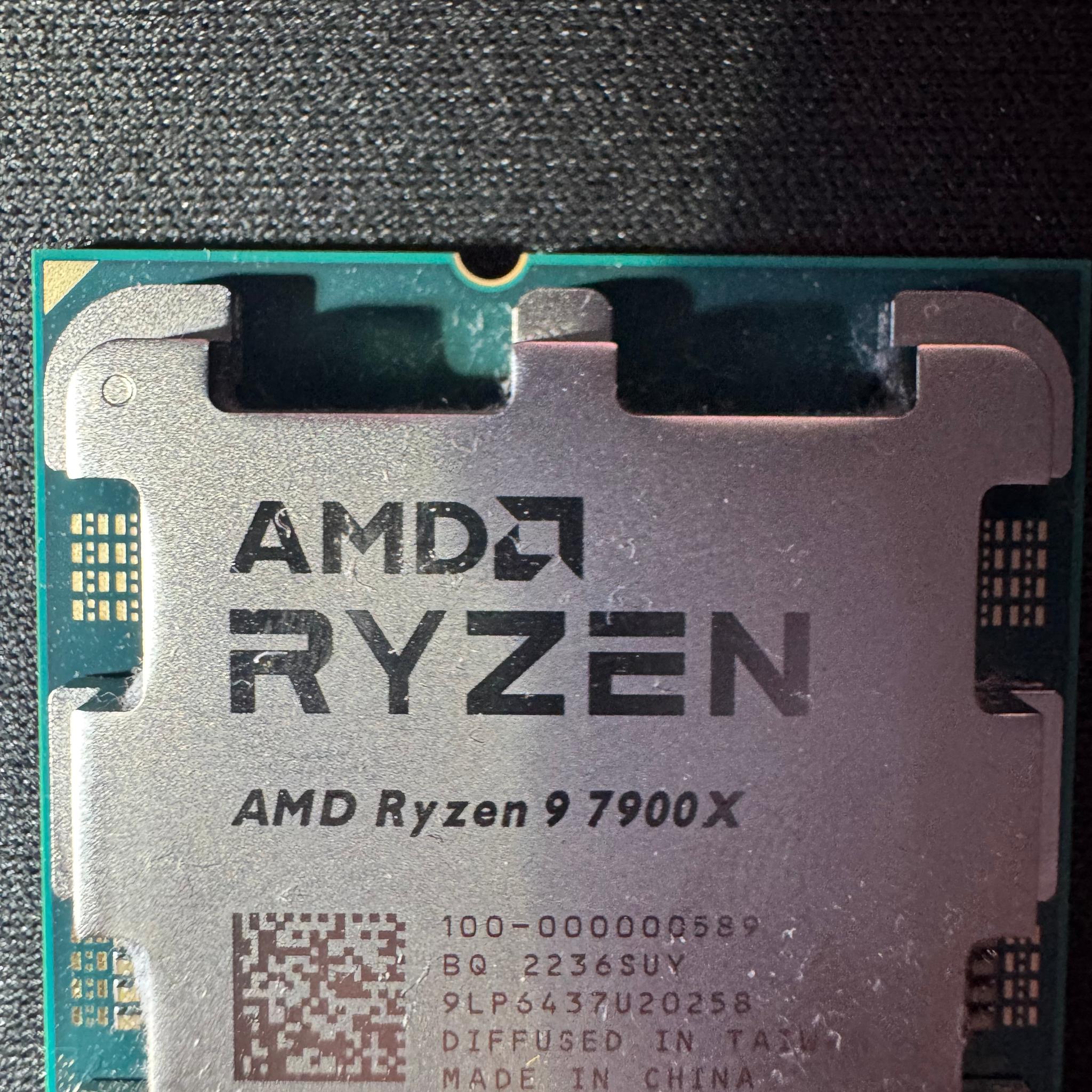 AMD Ryzen 9 7900X