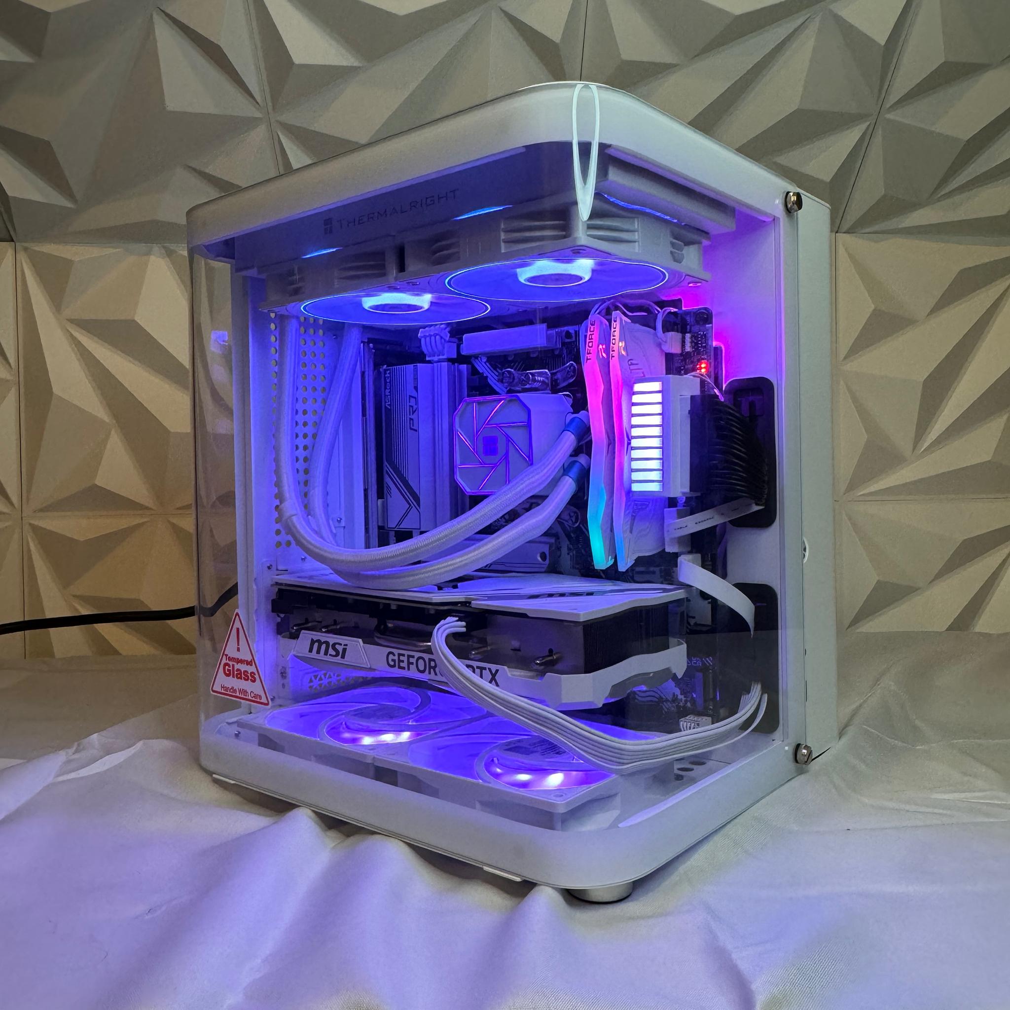 "Ice Cube" RYZEN 7 7700x, 4070 ti super, 32gb ram, WI-FI, 1TB nvme, gaming pc Free 4tb Drive READ