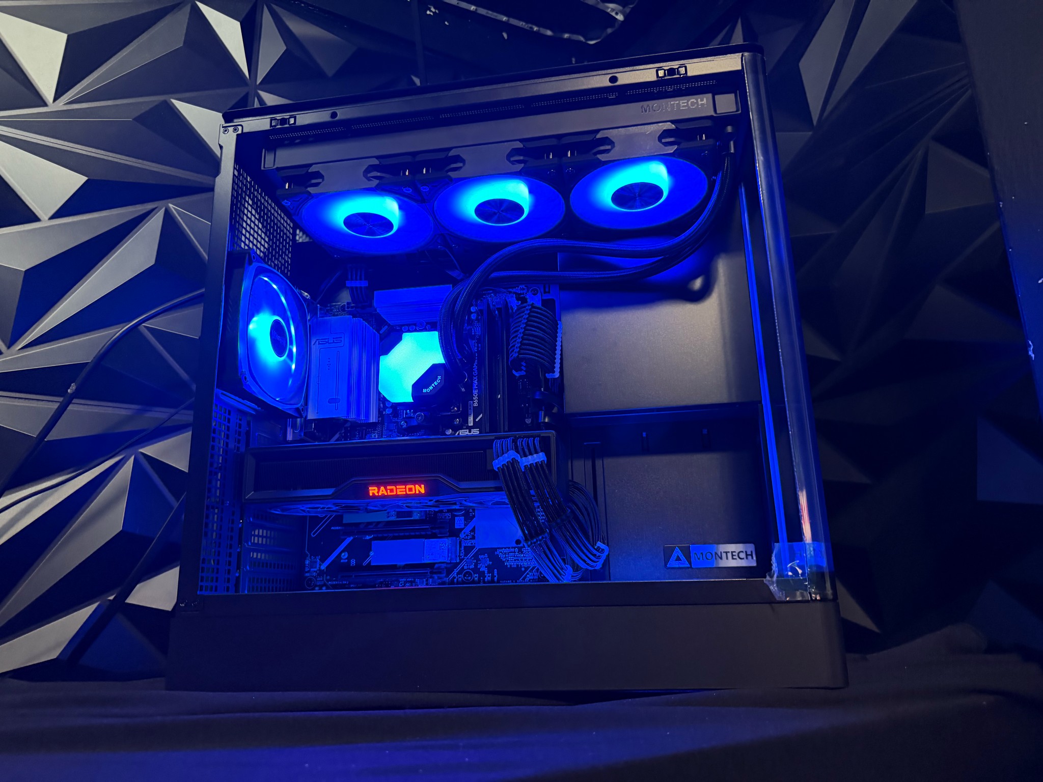 🌊🖤 BLACK OCEAN 🖤🌊Ryzen 7 7700X| RX 6950XT| 32 GB DDR5| 1.5 TB NVMe| 850W PSU