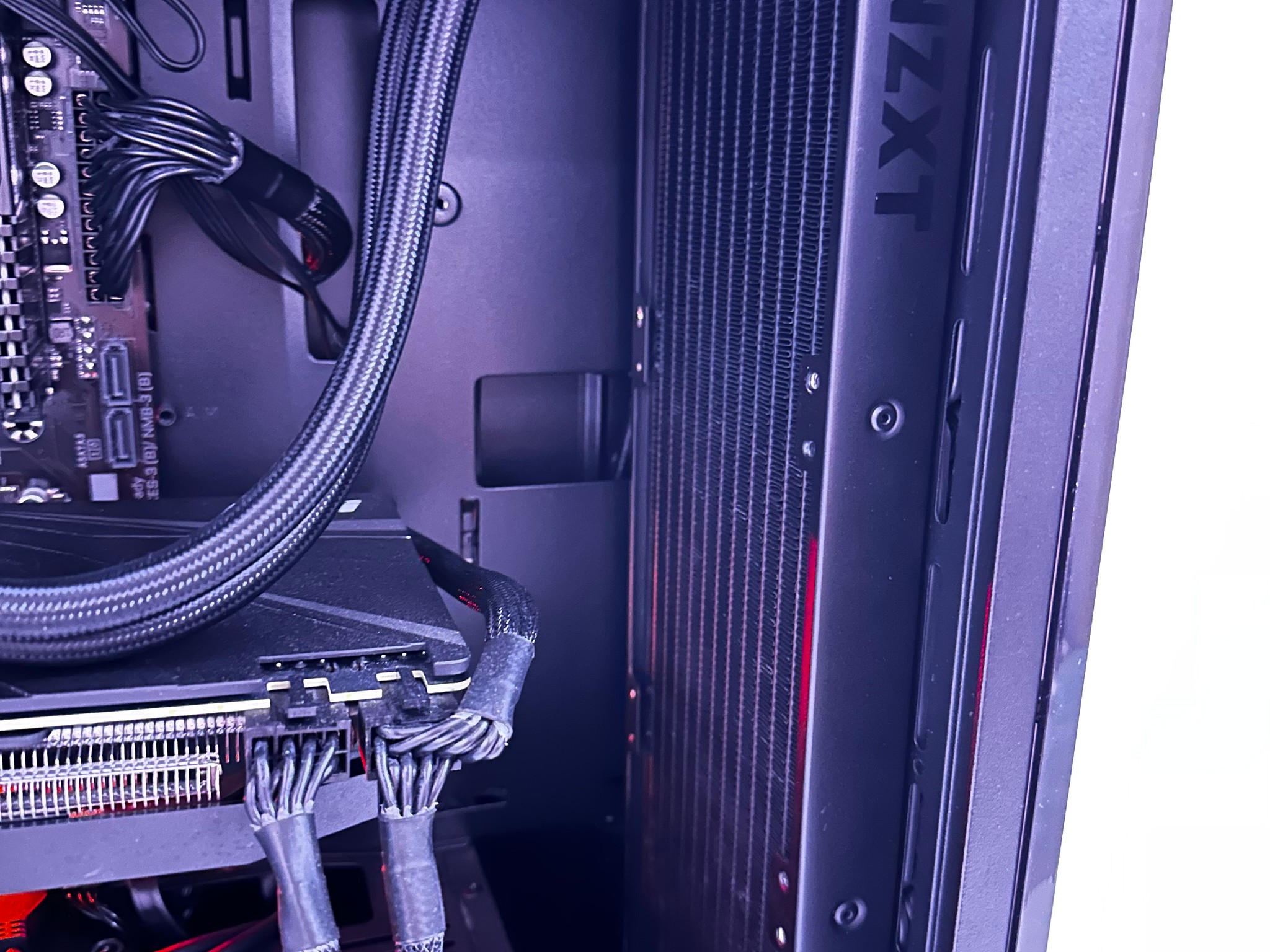 AMD Ryzen 5 3600XT 6-Core | Radeon RX 5600 XT | 1TB SDD | 32 GB | Used