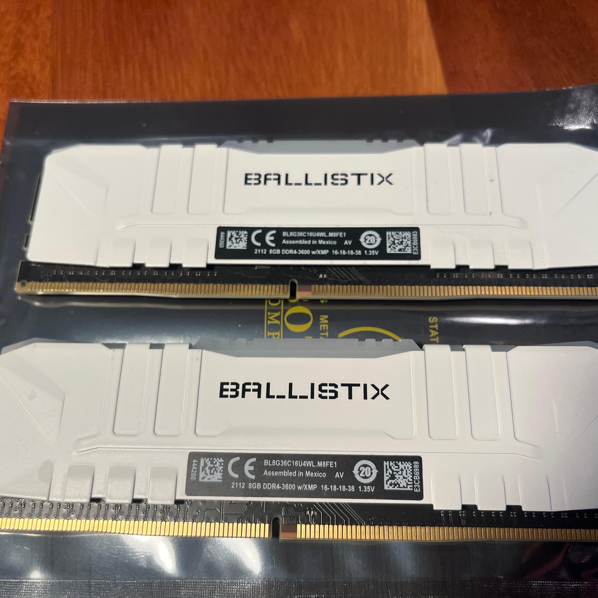 Crucial Ballistix RGB 16GB (2x8GB) RAM DDR4 3600MHz BL8G36C16U4WL.M8FE1