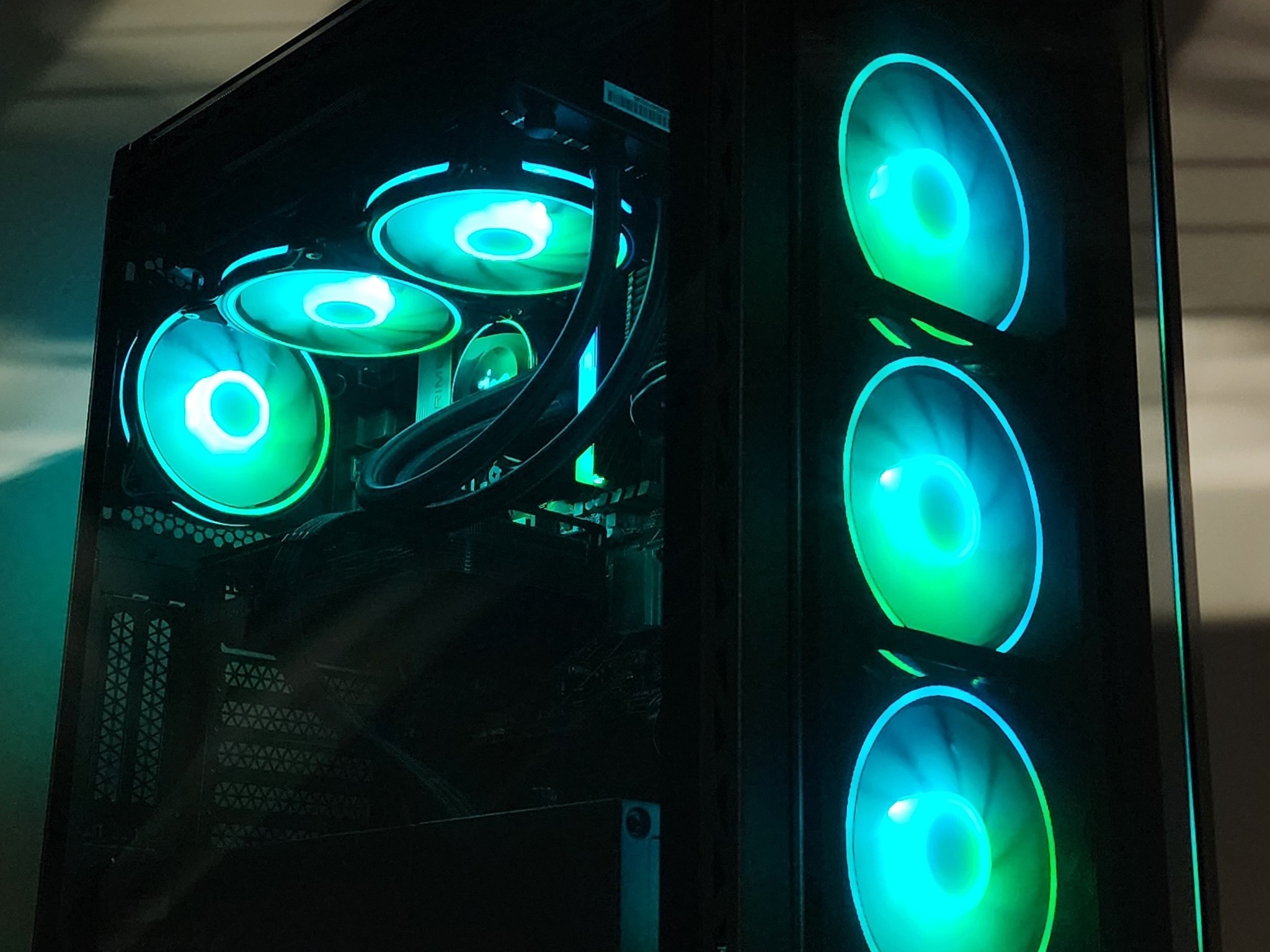 Gaming PC Ryzen 7 7700 16GB RAM 1TB SSD RTX 4060 Ti 8GB Windows 11 Computer