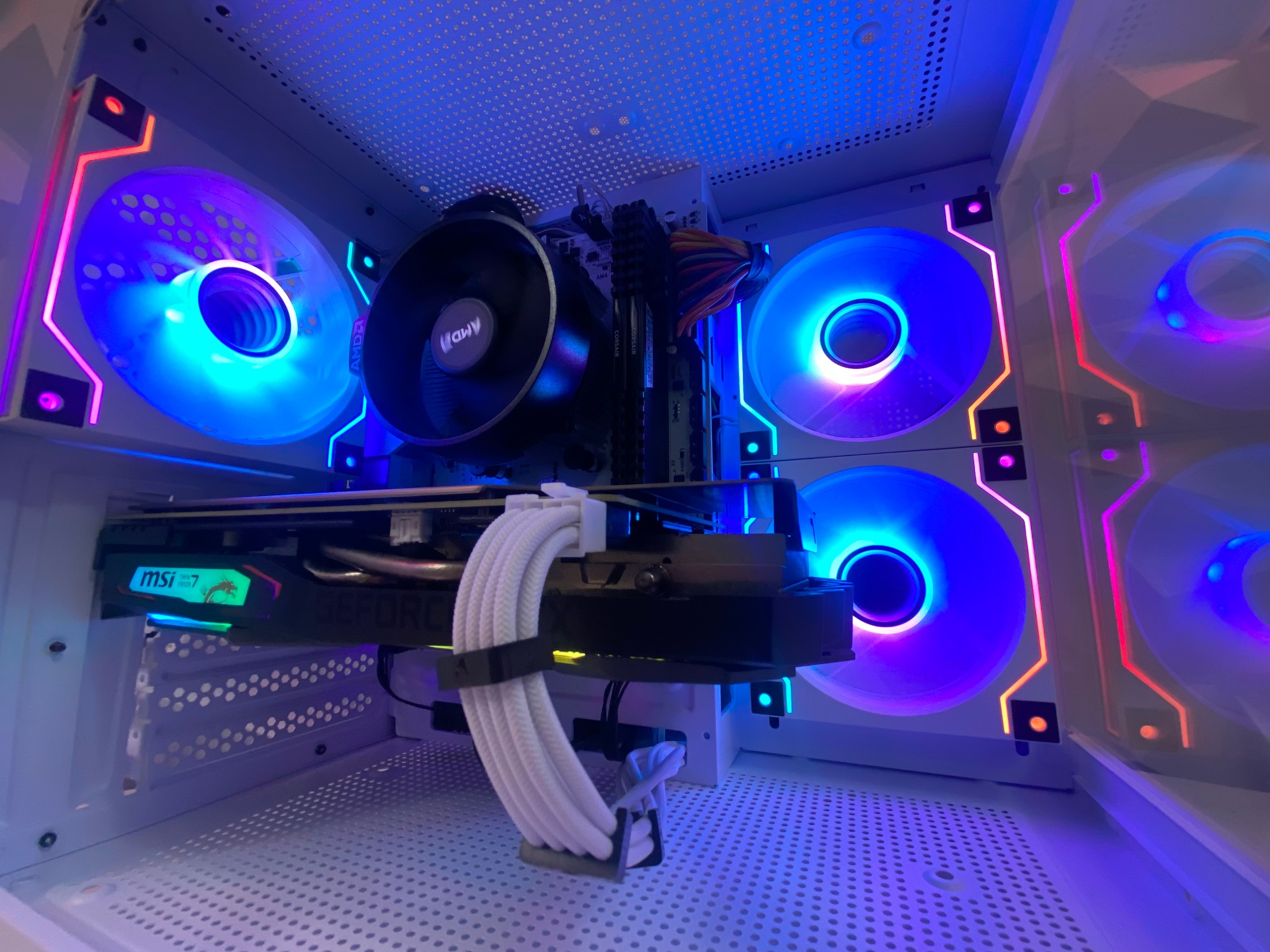 🎅🎅 White Elite Build – Ryzen 5 2600 + GTX 1660 Ti 6GB | 1080p High FPS Ready