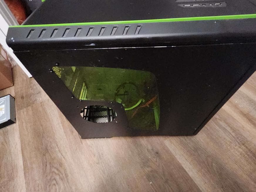 a old school nvidia edition cooler master case