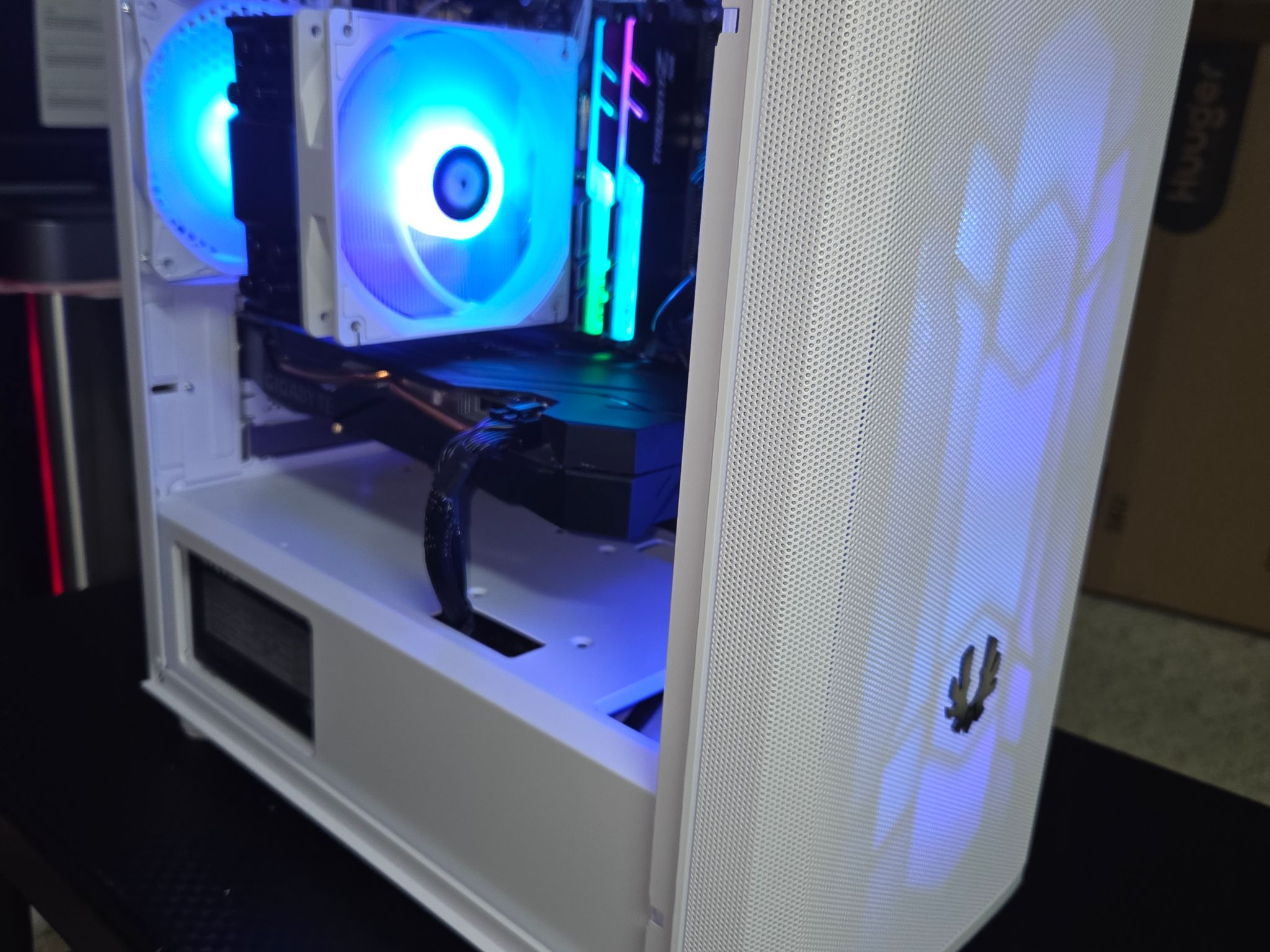 i5-9600K / RTX 2070 / WIFI & BT (10)