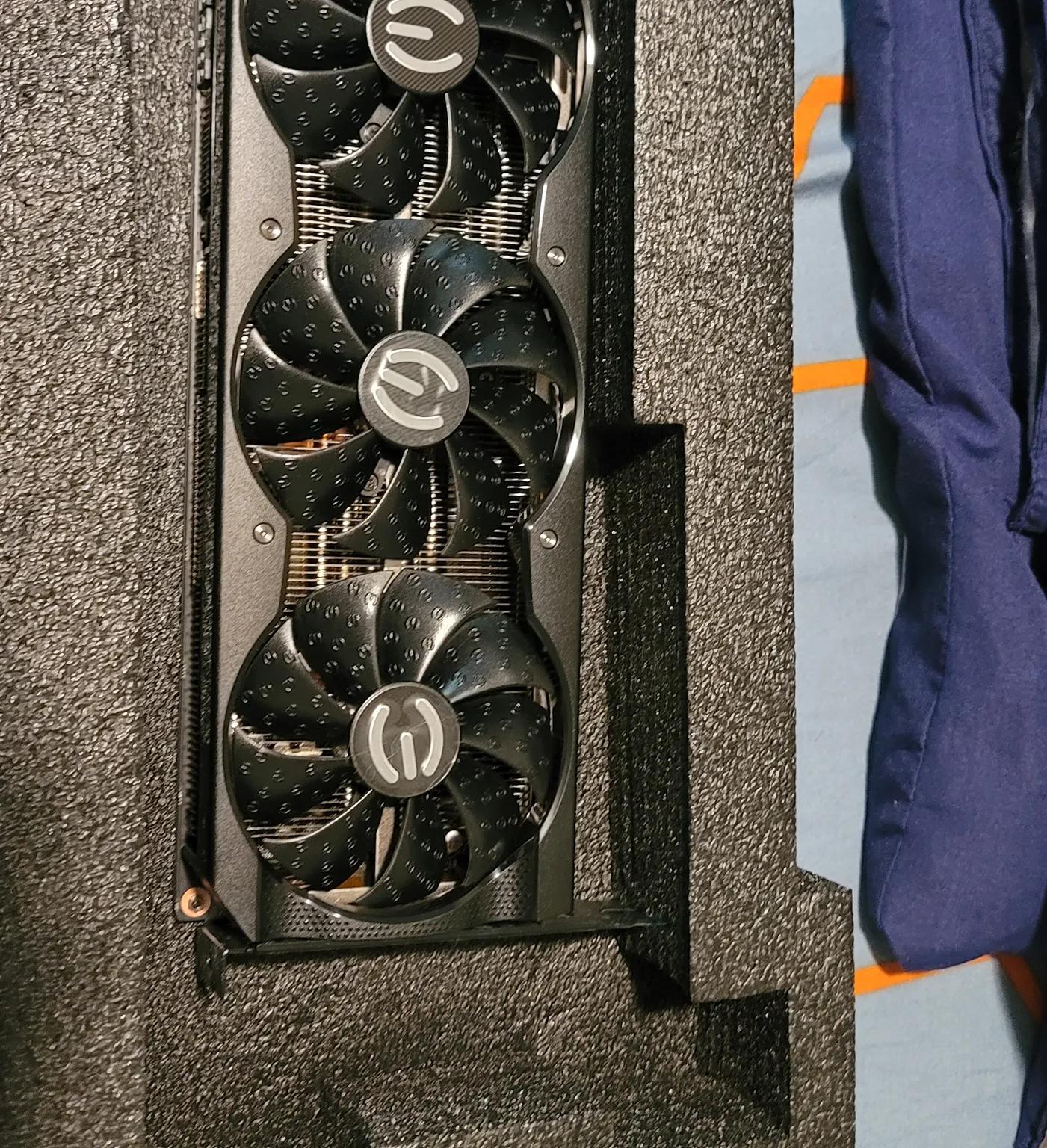 NVIDIA GeForce RTX 3070 - 8GB GDDR6 - EVGA XC3 BLACK