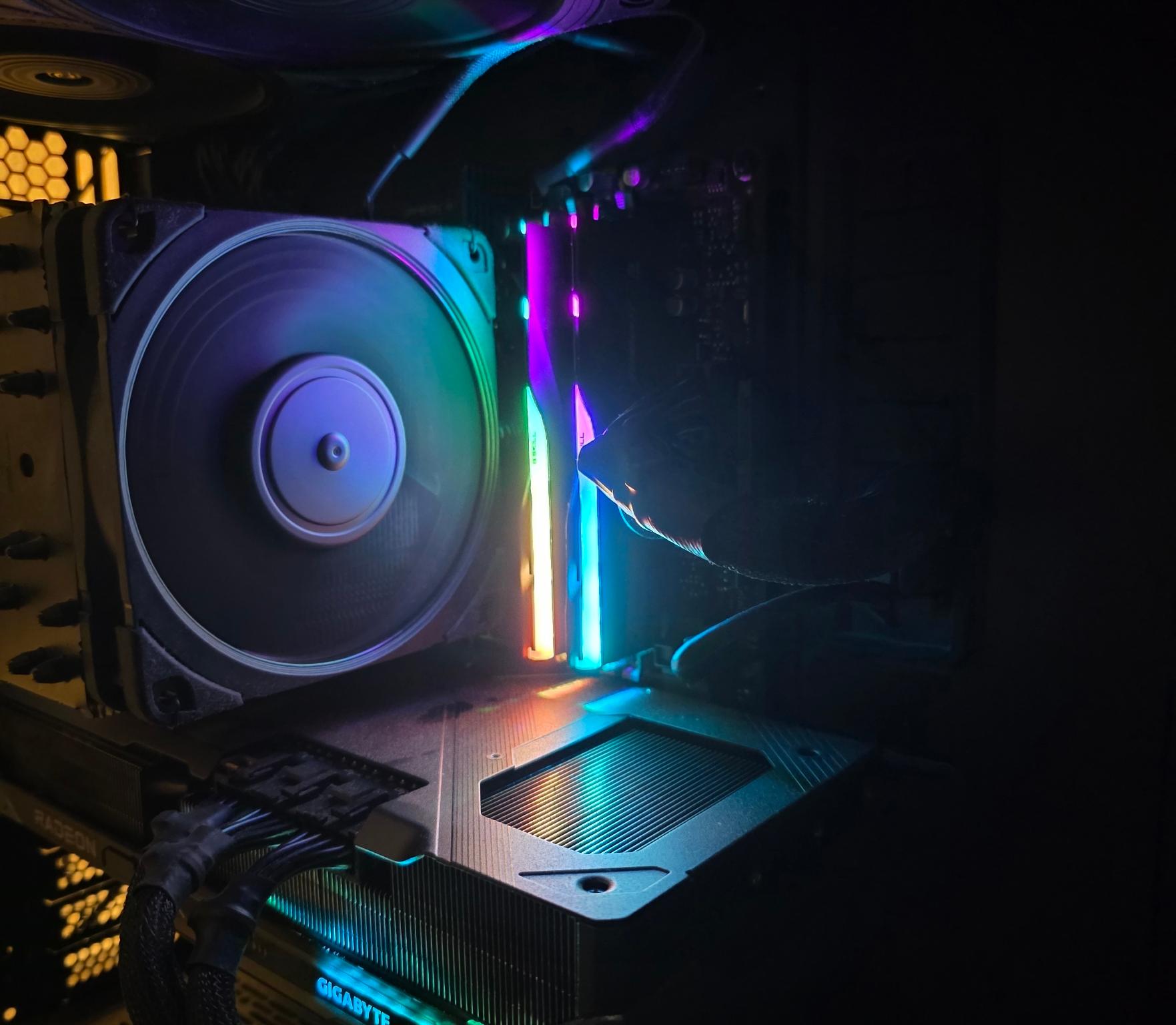 G.SKILL Trident Z5 RGB Series 32GB (2 x 16GB) 288-Pin PC RAM DDR5 7200 CL 34