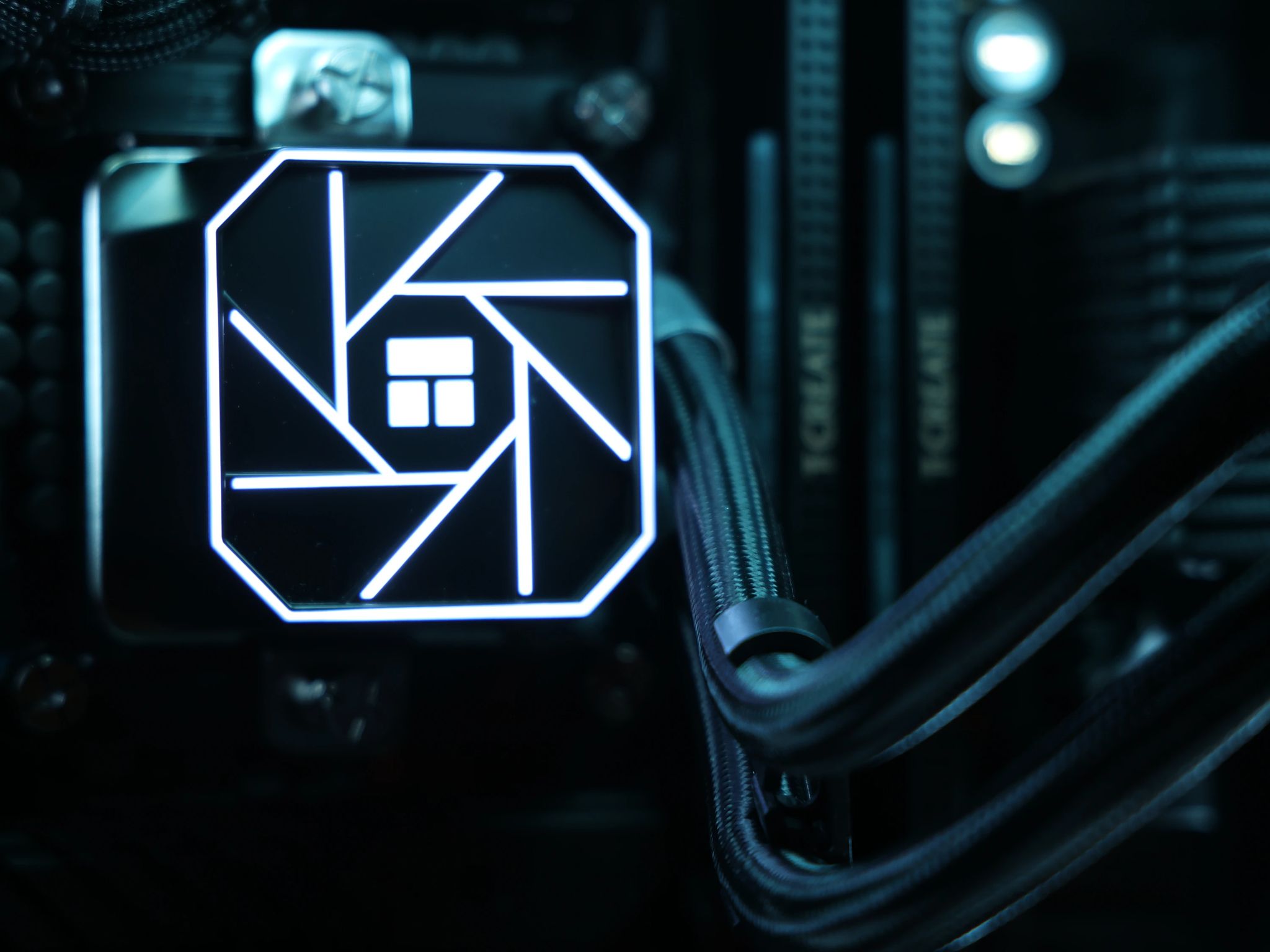 🎨 Creator 🎨 RTX 4070 Super / Intel Core i9-12900K / 2TB NVME / 32GB DDR5 RAM / 240 AIO / W11 Pro