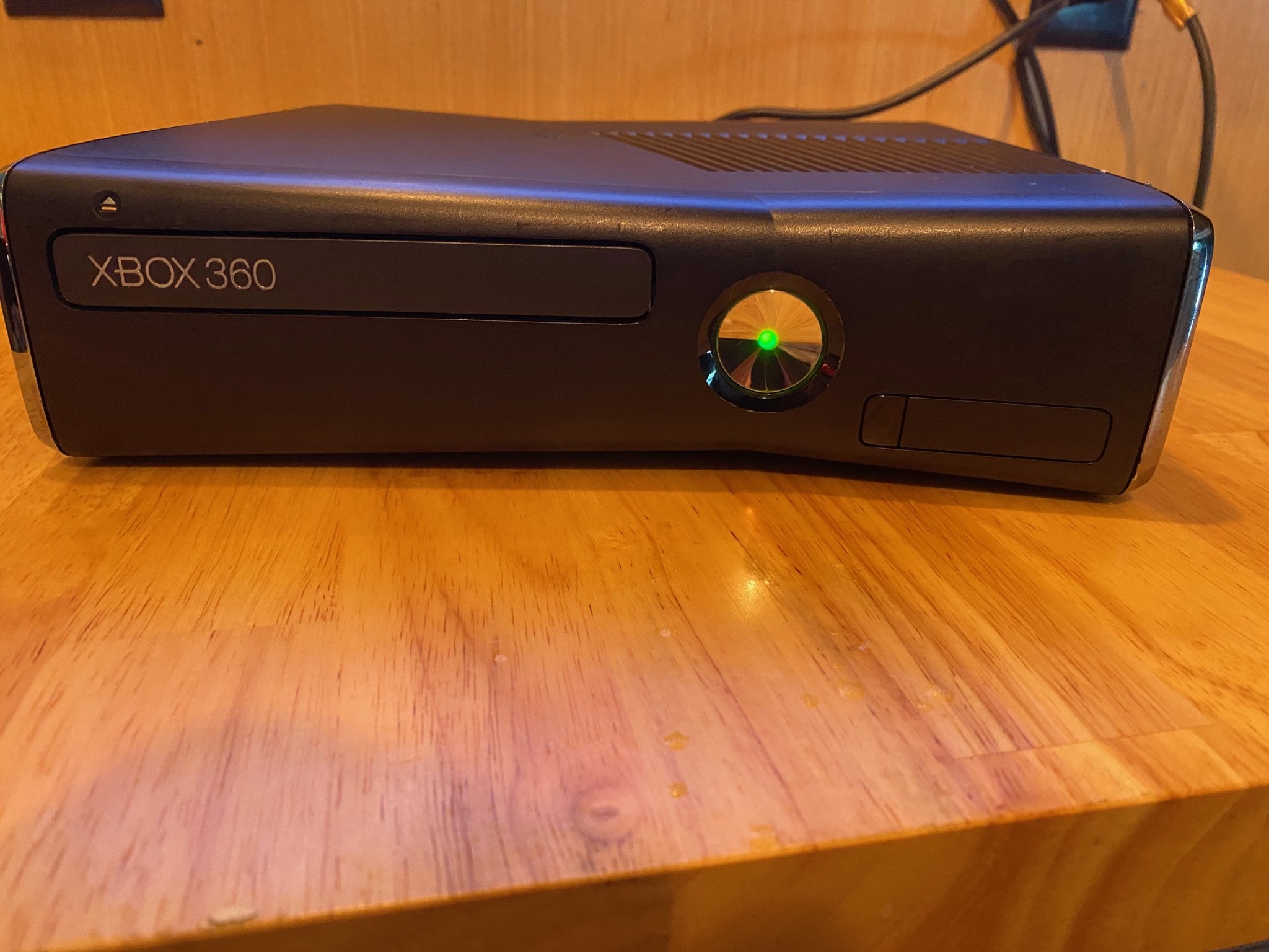 RGH 3 Xbox 360 slim | 500 GB | Corona V4