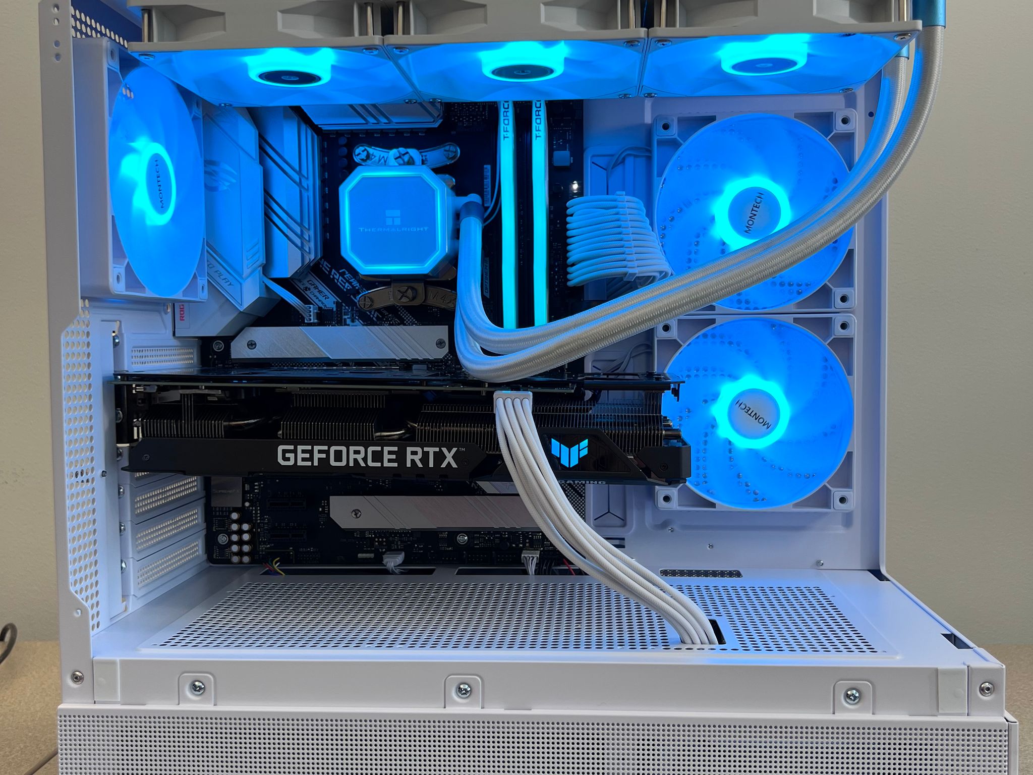 ⚡️SALE⚡️❄️❄️Frost Nova❄️❄️RTX 3060 12 GB🧊Ryzen 5 5500🧊16 GB DDR4🧊1 TB Gen 4 SSD