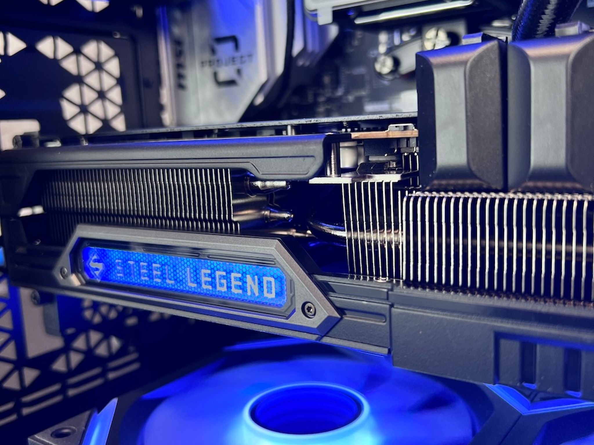 Ryzen 7 9800X3D | RX 9070 XT | 32GB DDR5 | 2 TB M.2 | WIFI 6 | Dark Gamer