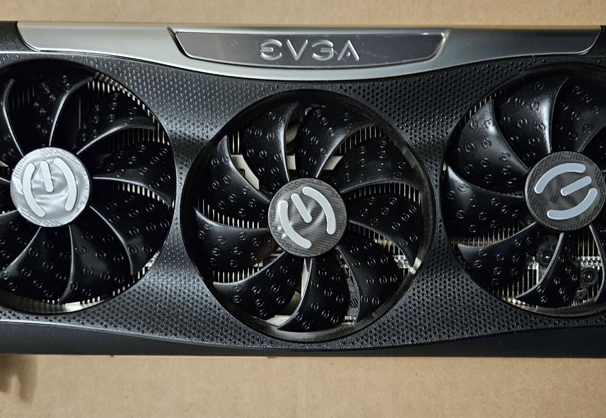 EVGA GeForce RTX 3090 Ti FTW3 ULTRA GAMING - USED - In good condtion