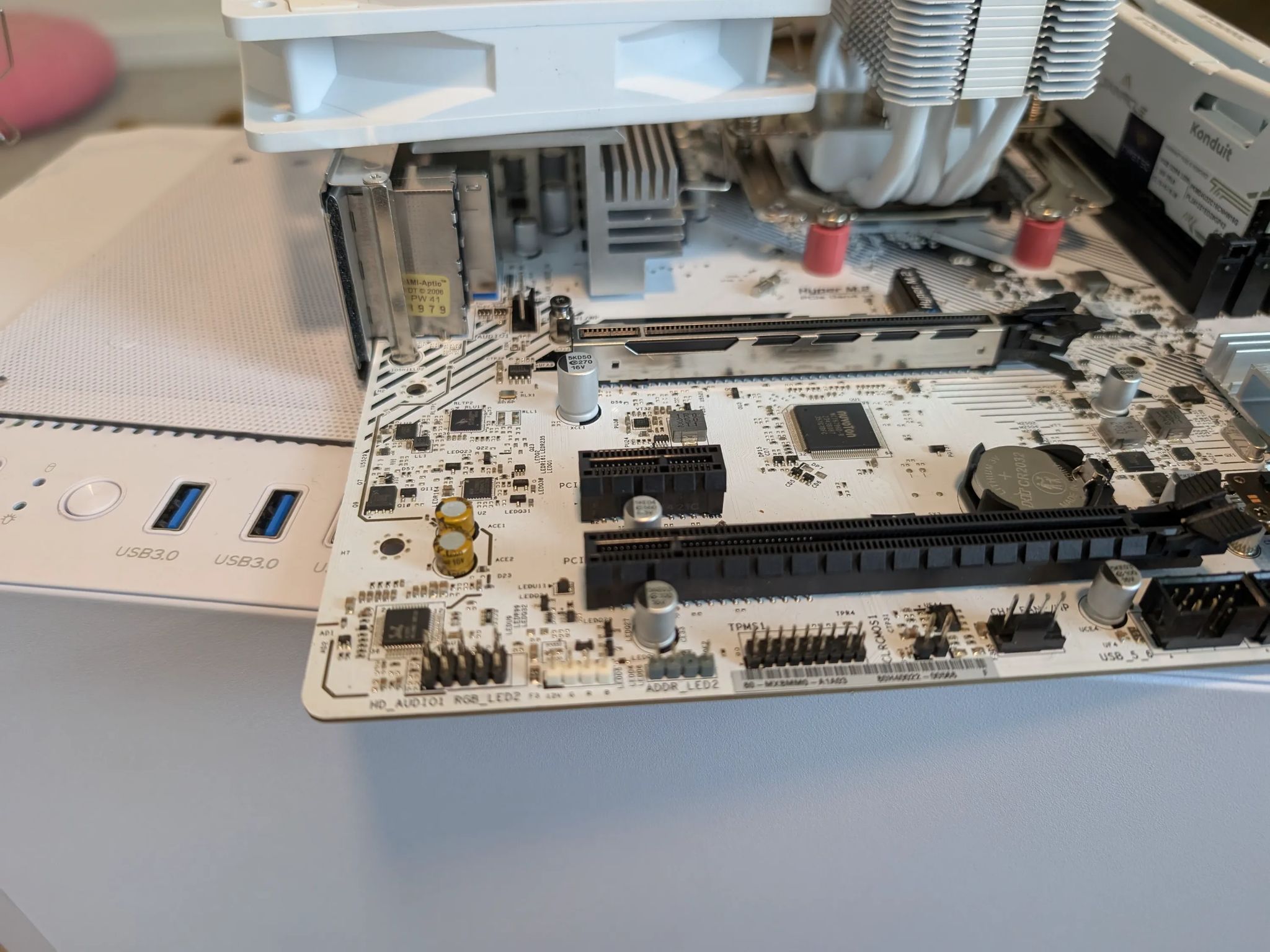 ASRock B550 Pro4 SE with Ryzen 5 5600g, 32gb DDR4 3200 ram, thermalright RGB cooler and 1tb GEN3 SSD