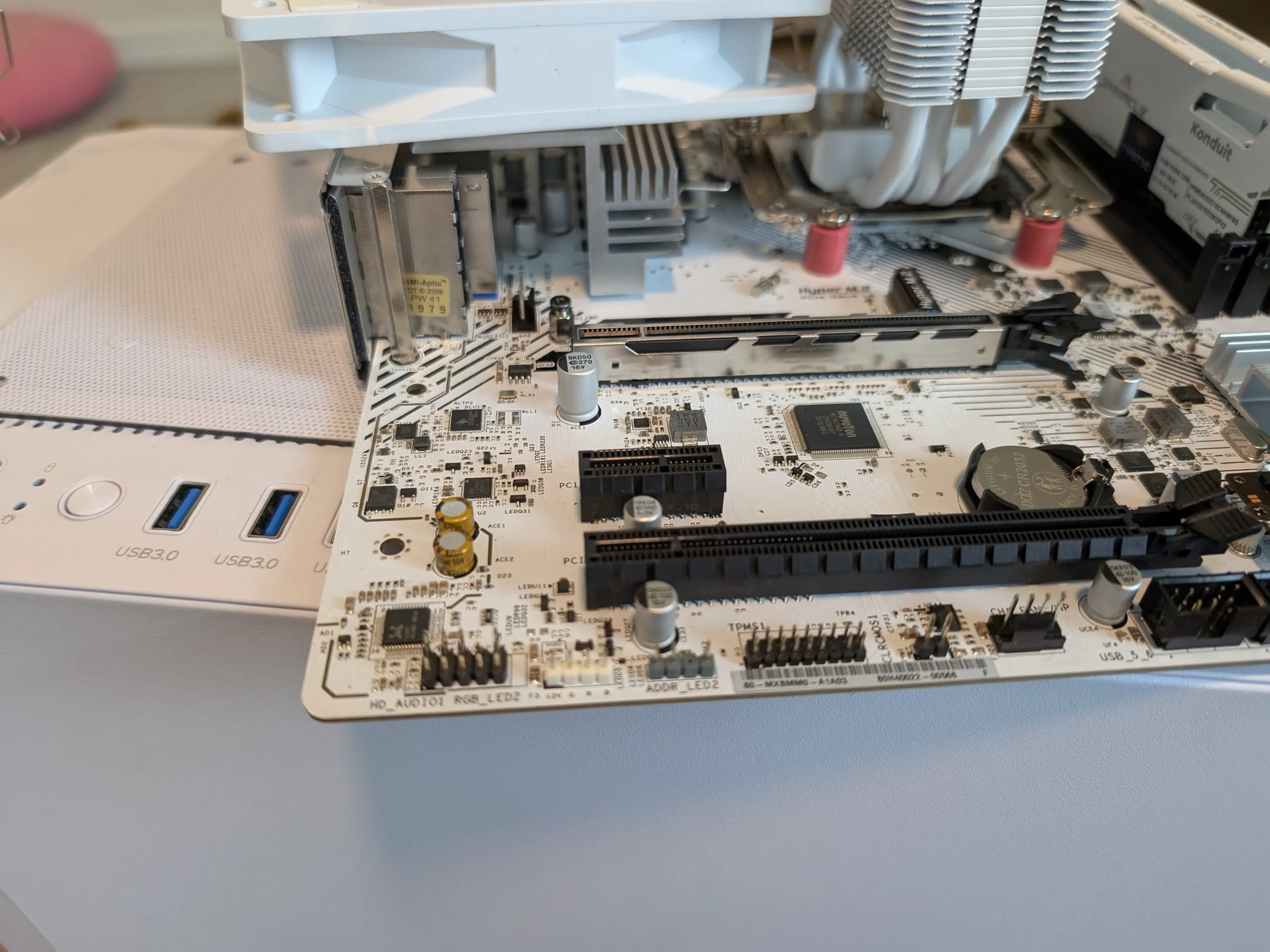 ASRock B550 Pro4 SE with Ryzen 5 5600g, 32gb DDR4 3200 ram, thermalright RGB cooler and 1tb GEN3 SSD