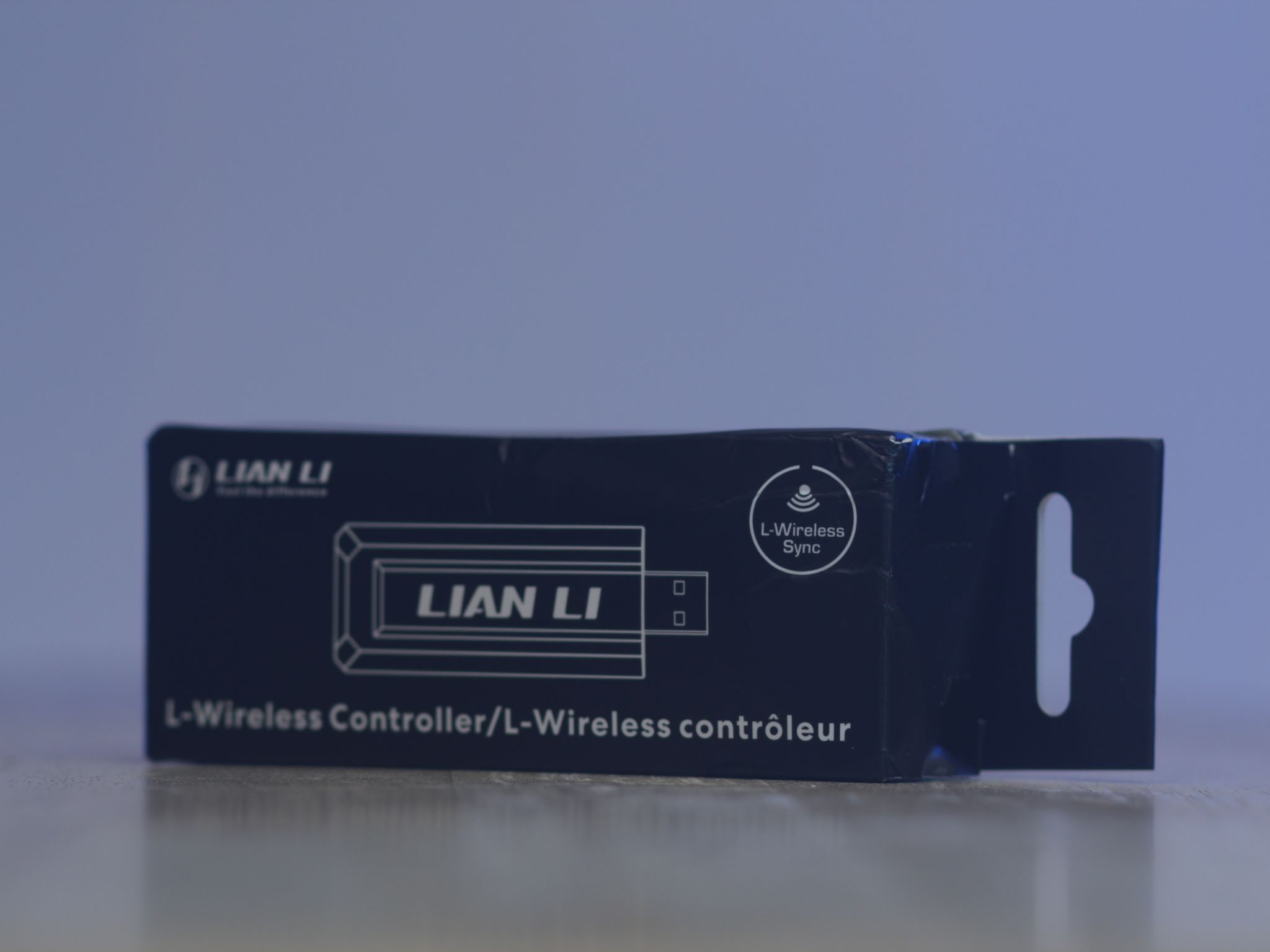 Lian Li 3-Pack UNI FAN TL Wireless LCD 140 ARGB Reverse Blade + L-Wireless Controller (White)