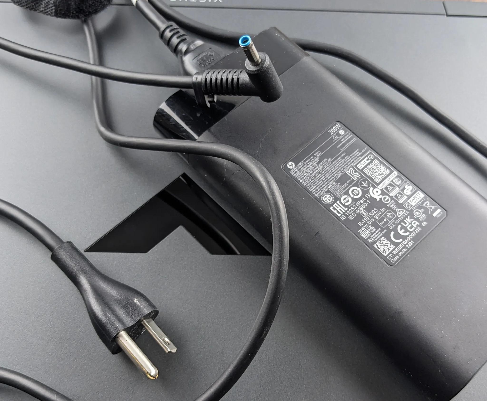 HP VICTUS 15.6" RTX 3050 i5-12450H 16GB 3200mhz 512GB NVMe 144Hz