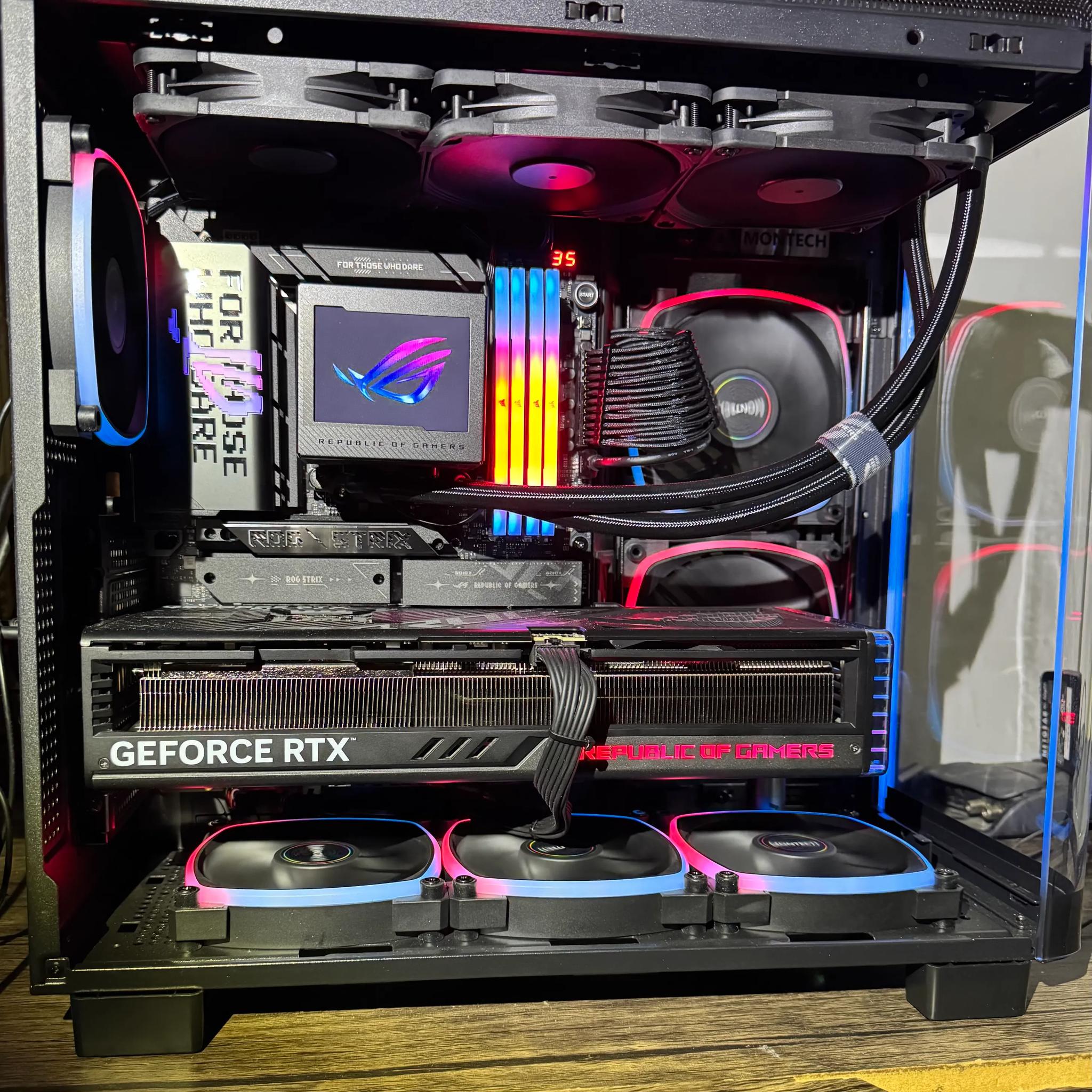 ROG OF FURY-4090 ASUS ROG STRIX + RYZEN 7 9800x3D + 64GB