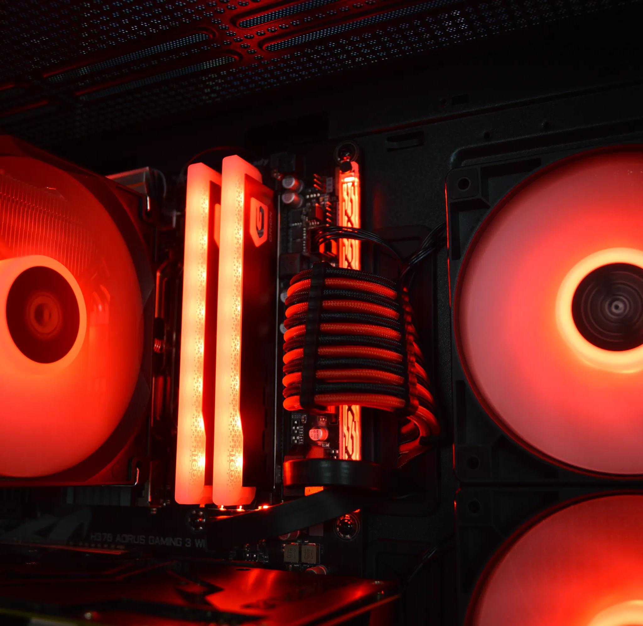 🔴🐺| GTX 1070Ti 8GB | INTEL i7 8700k | 16GB DDR4 RAM | 1TB NVME SSD | Crimson Cerberus |