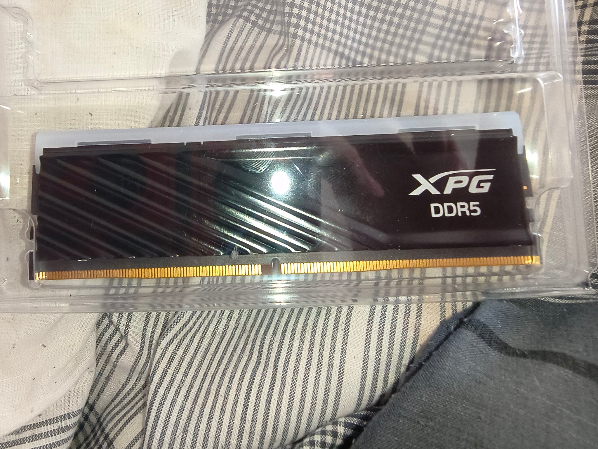 XPG Blade DDR5 16GB 6000MT/S C48