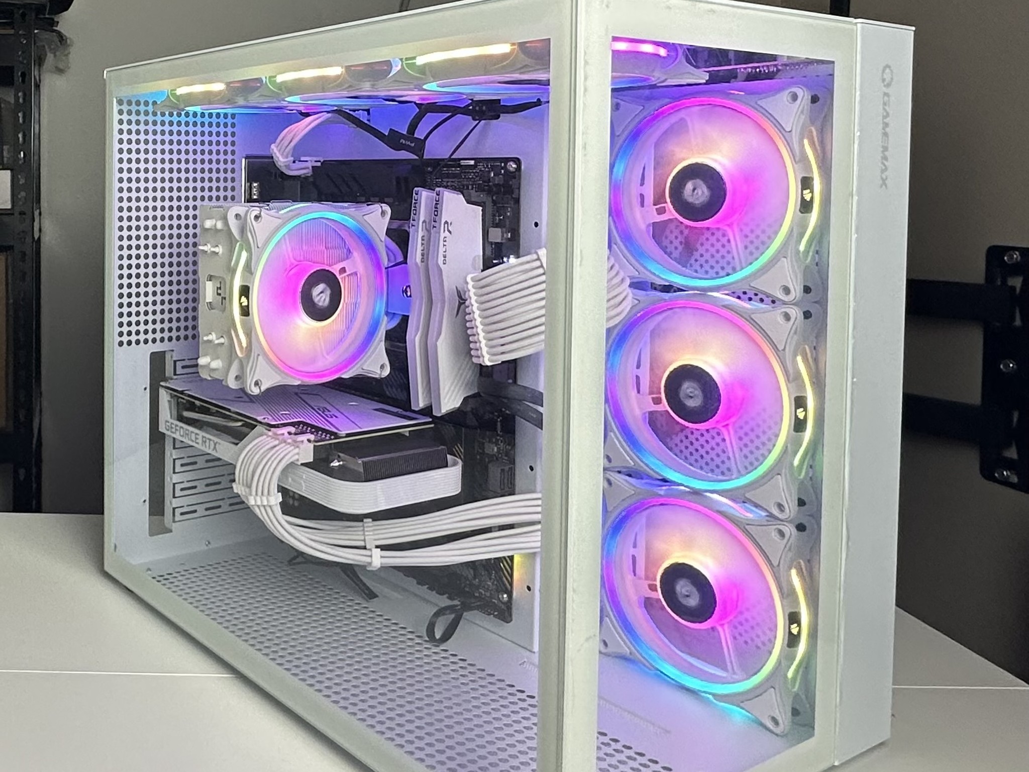 White Gaming PC (5600x3D + 3060 Ti GDDR6X)