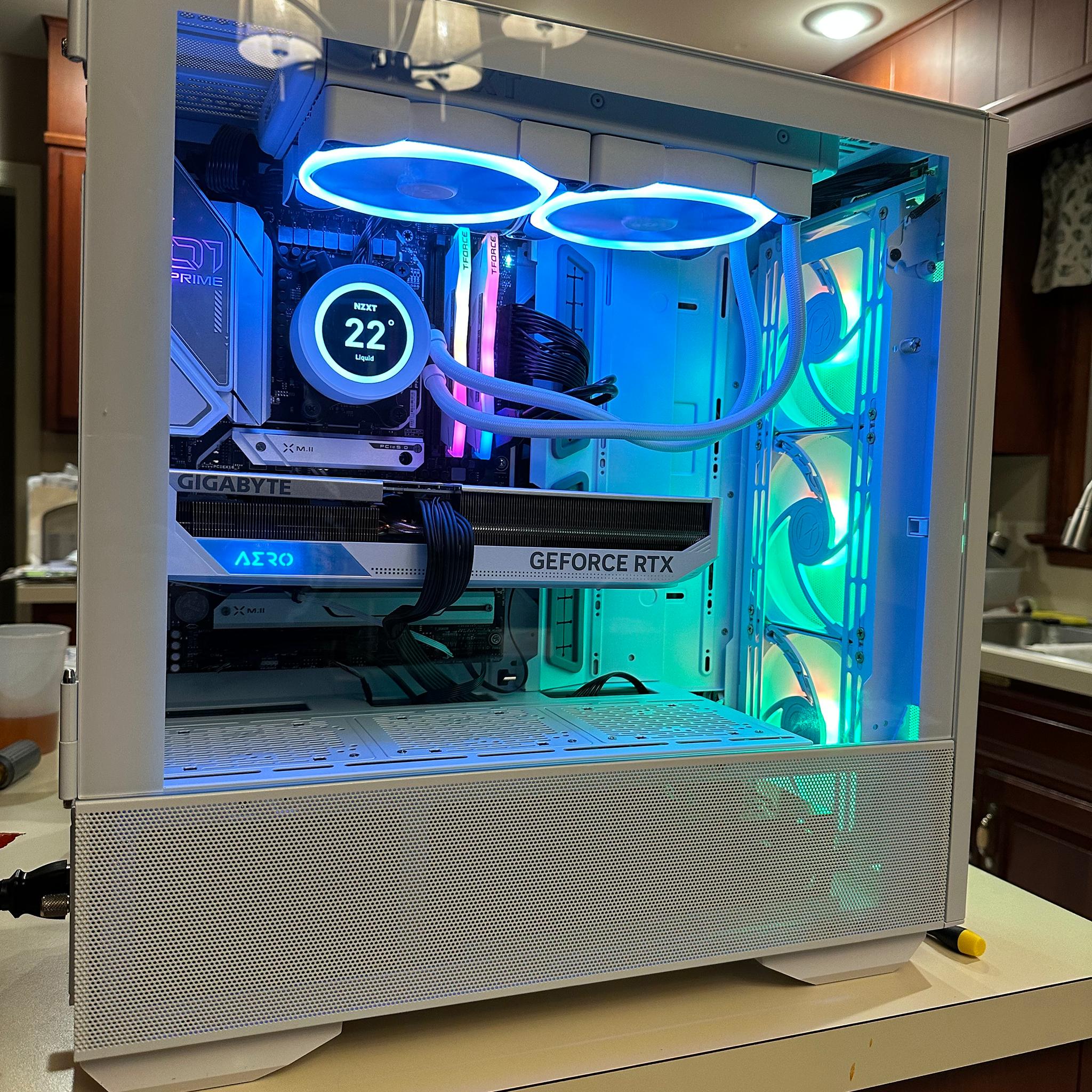 Blizzard White Custom Gaming PC, 4070Ti Ryzen 9 7900X3D