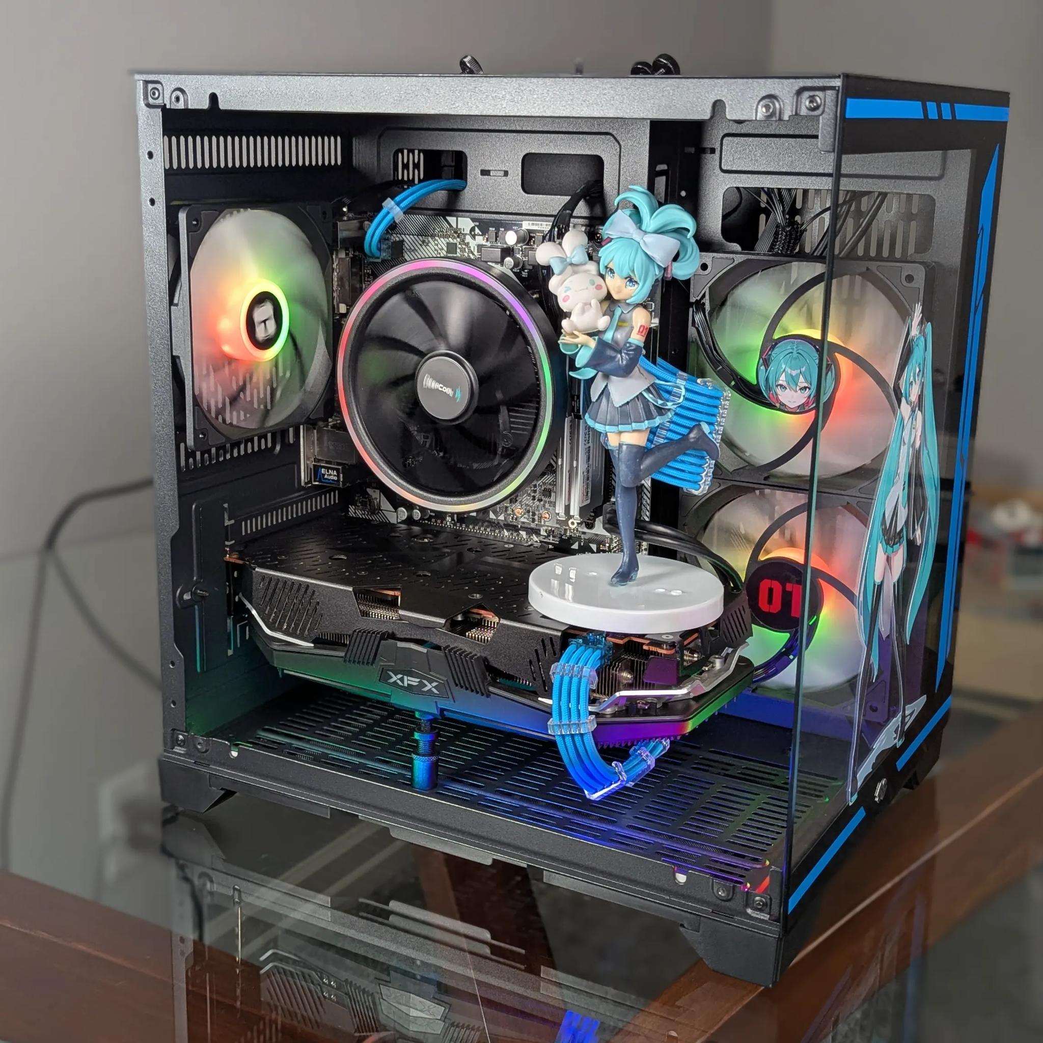 The Most Kawaii Gaming PC - The Hatsune Miku